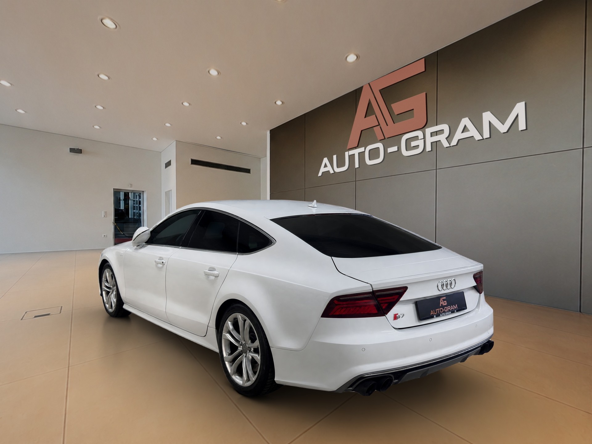 AUDI S7 Sportback 4.0 TFSI V8 quattro S-tronic-showroom-element-2