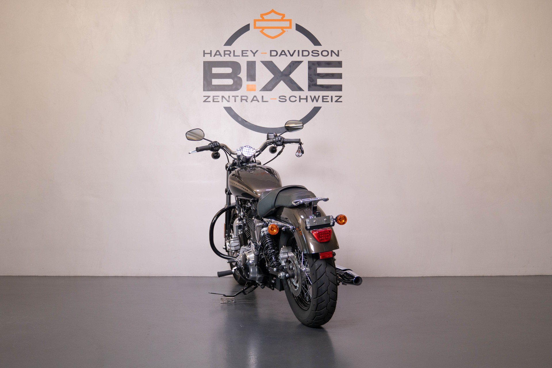 HARLEY-DAVIDSON XL 1200 C Sportster Custom ABS-image-3