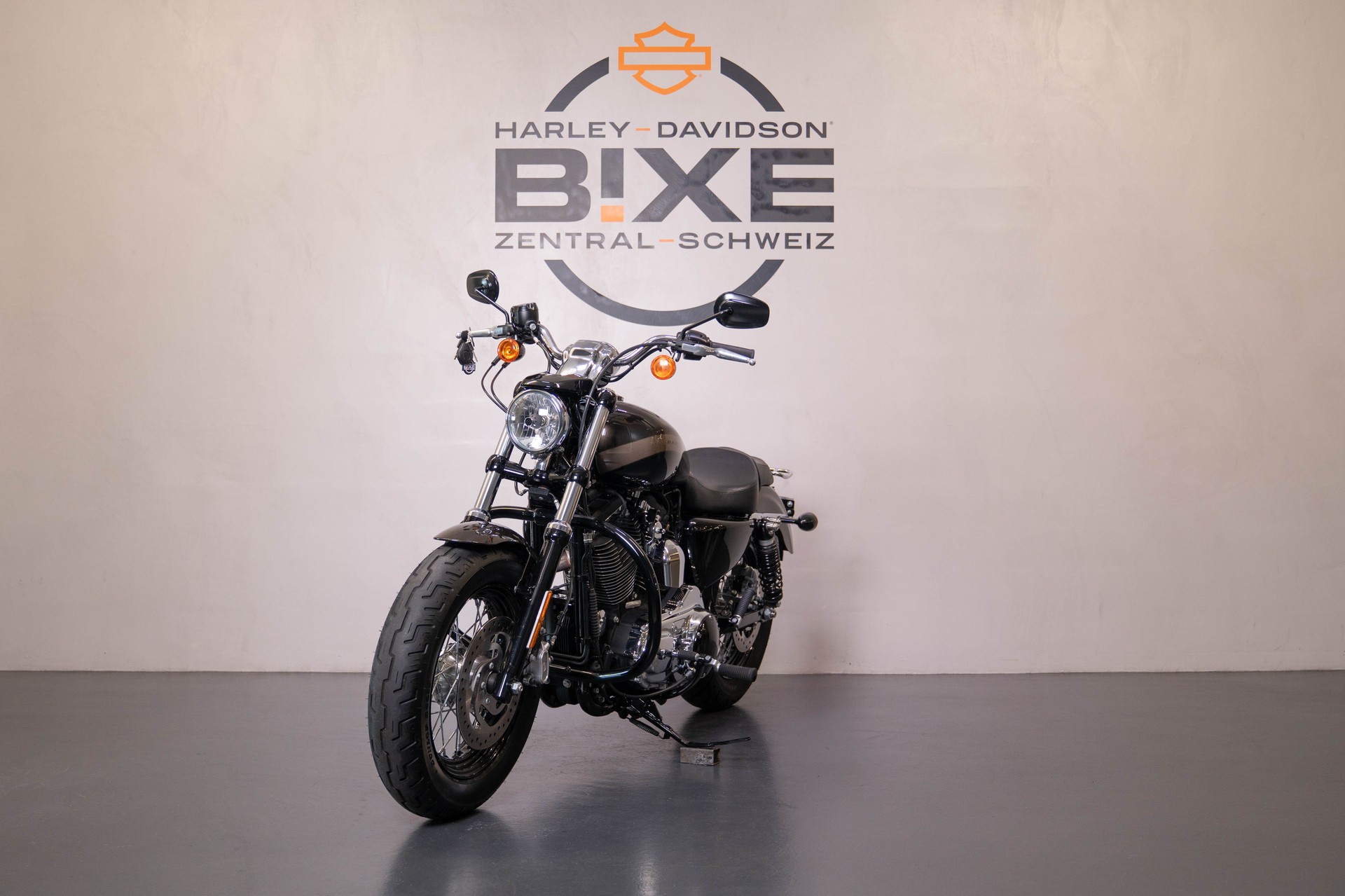 HARLEY-DAVIDSON XL 1200 C Sportster Custom ABS-image-1