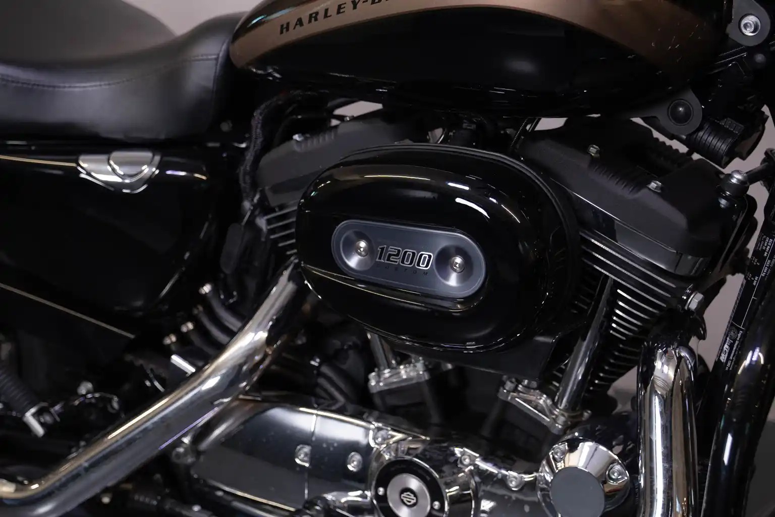 HARLEY-DAVIDSON XL 1200 C Sportster Custom ABS-image-4