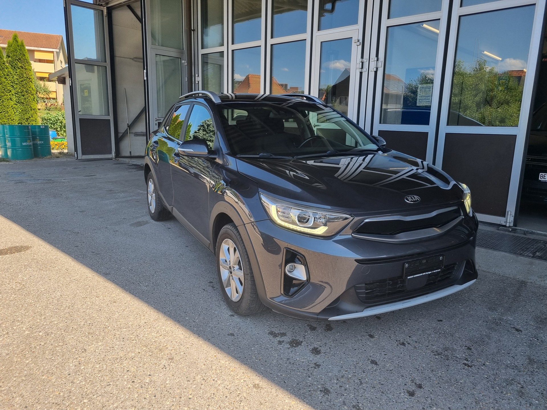 KIA Stonic 1.0 T-GDi-showroom-element-1