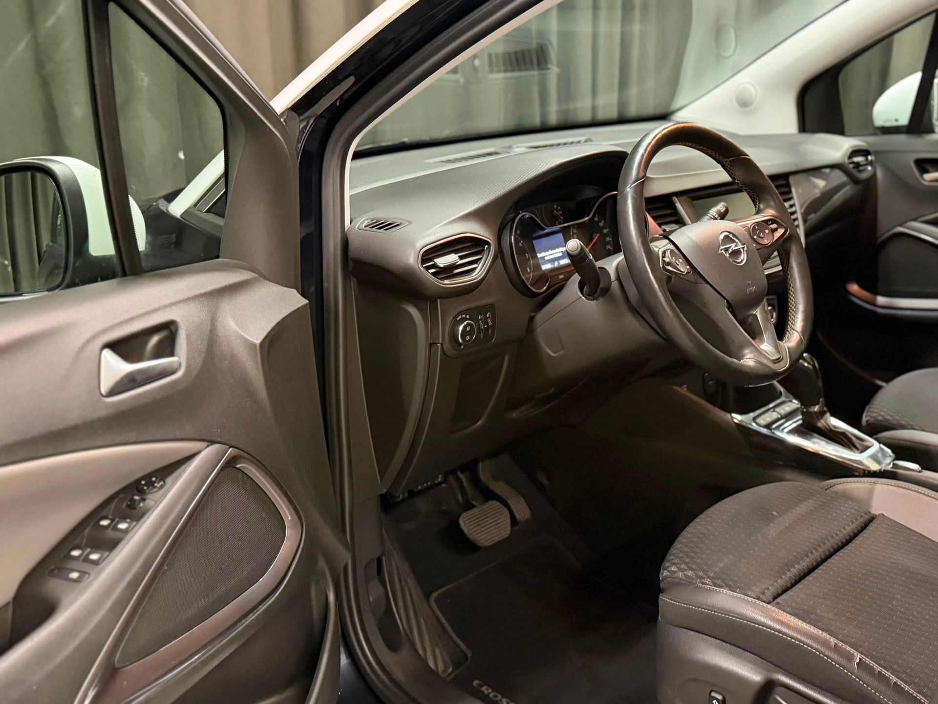 OPEL Crossland X 1.2i TP Excellence Automatik-image-8
