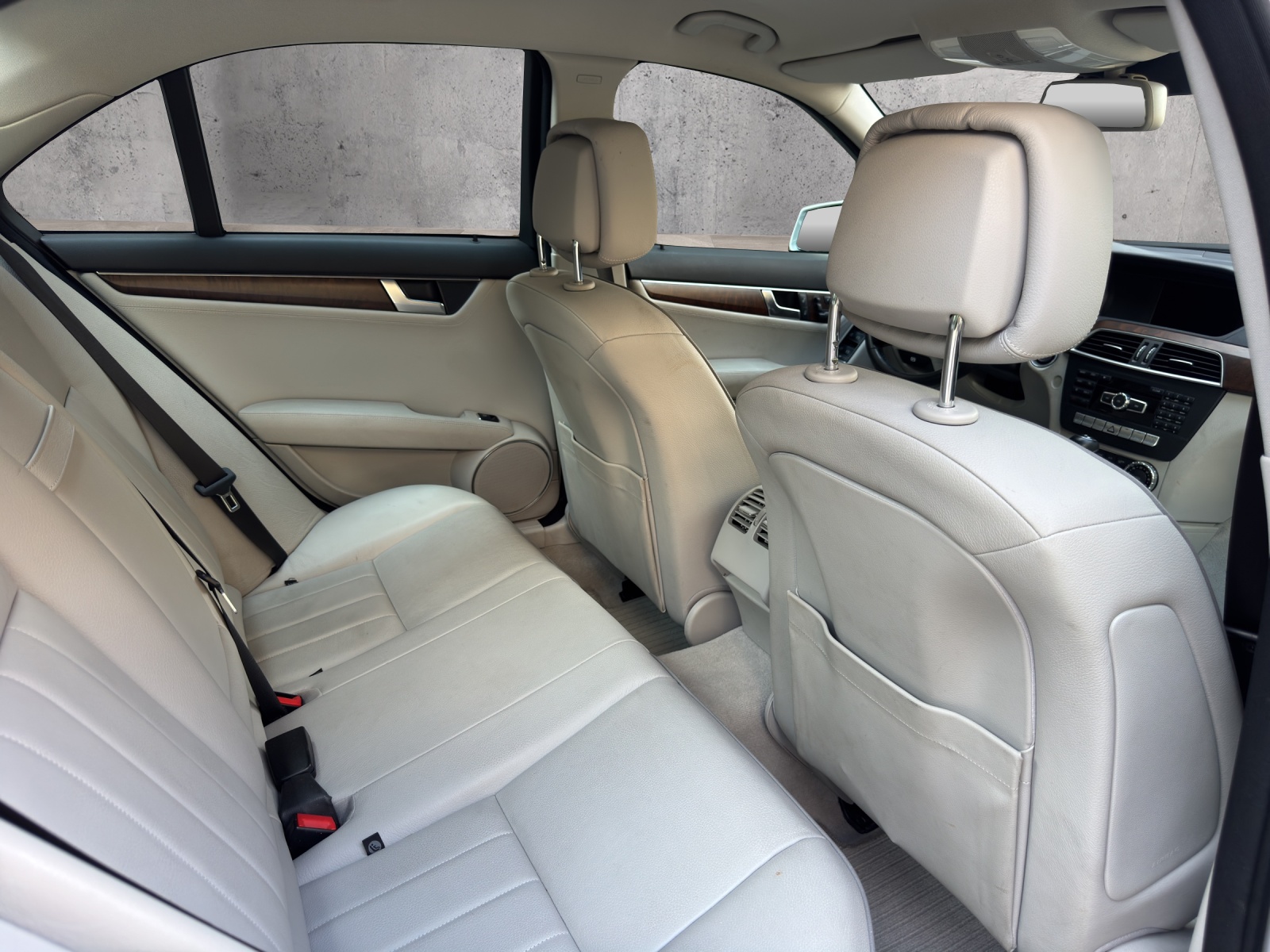 MERCEDES-BENZ C 250 CDI Elégance 4Matic 7G-Tronic-image-13