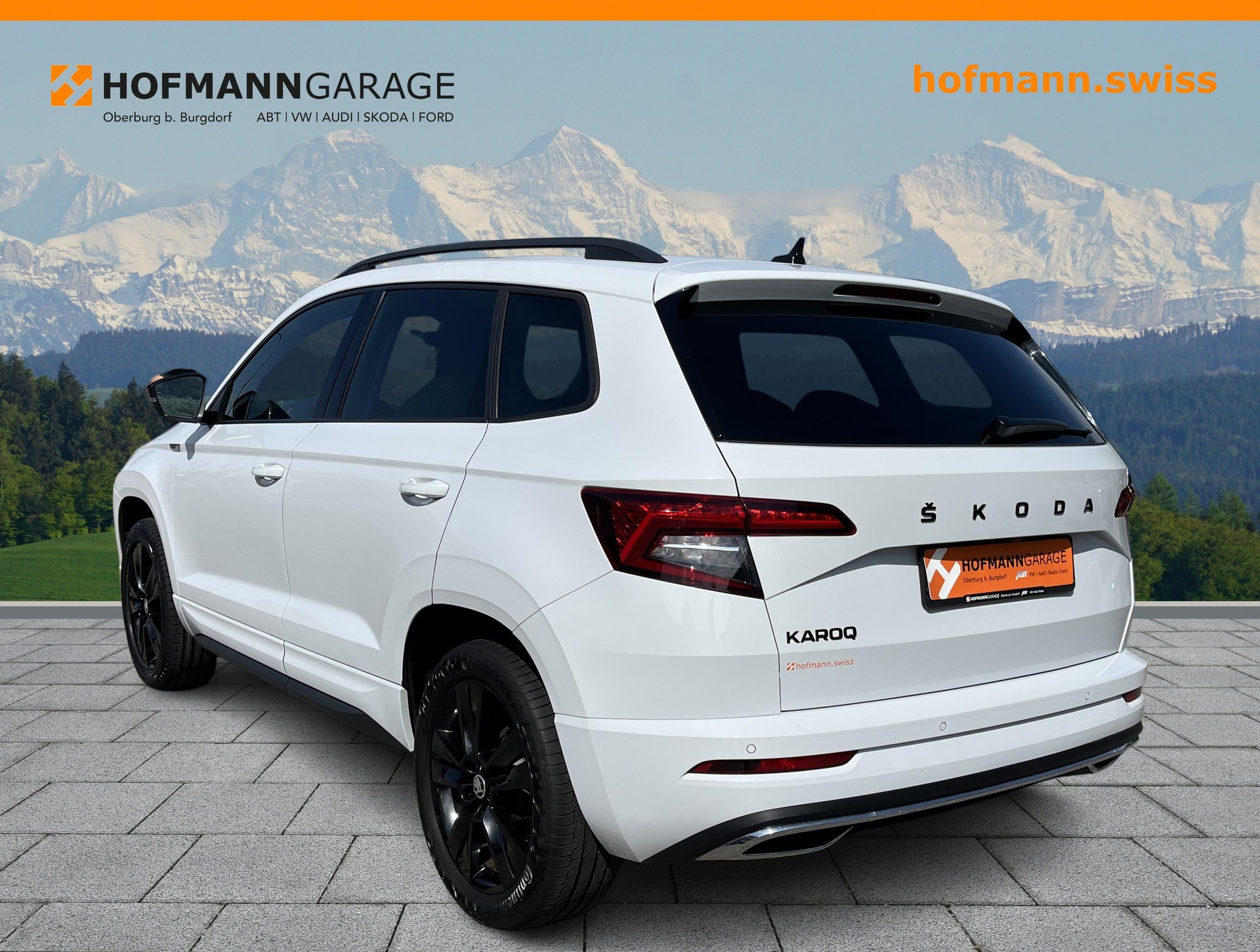 SKODA Karoq 1.5 TSI ACT SportLine DSG-showroom-element-2