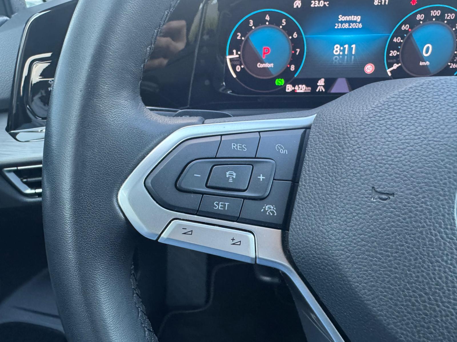 VW Golf 2.0 TSI Style DSG 4 Motion-image-9