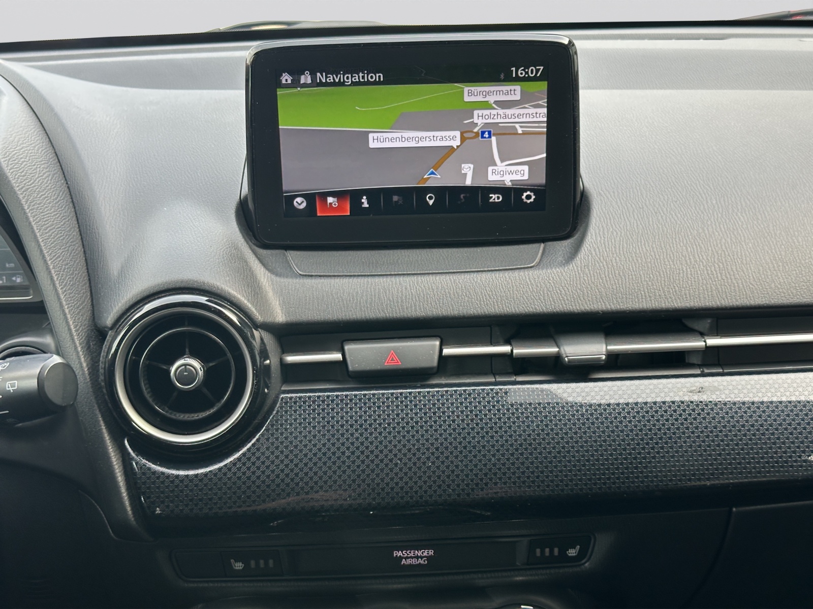 MAZDA 2 SKYACTIV-G 90 Ambition Plus Automat-image-14