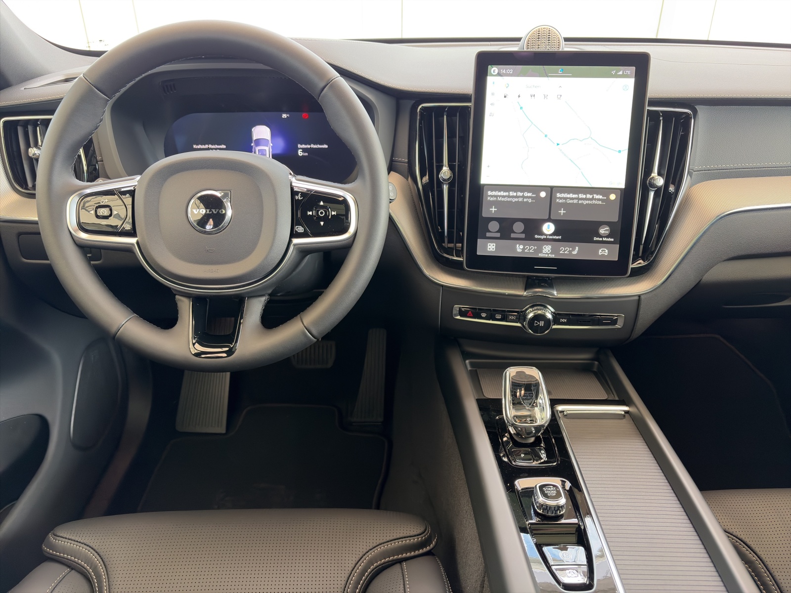 VOLVO XC60 2.0 T8 TE Black Edition eAWD-image-11