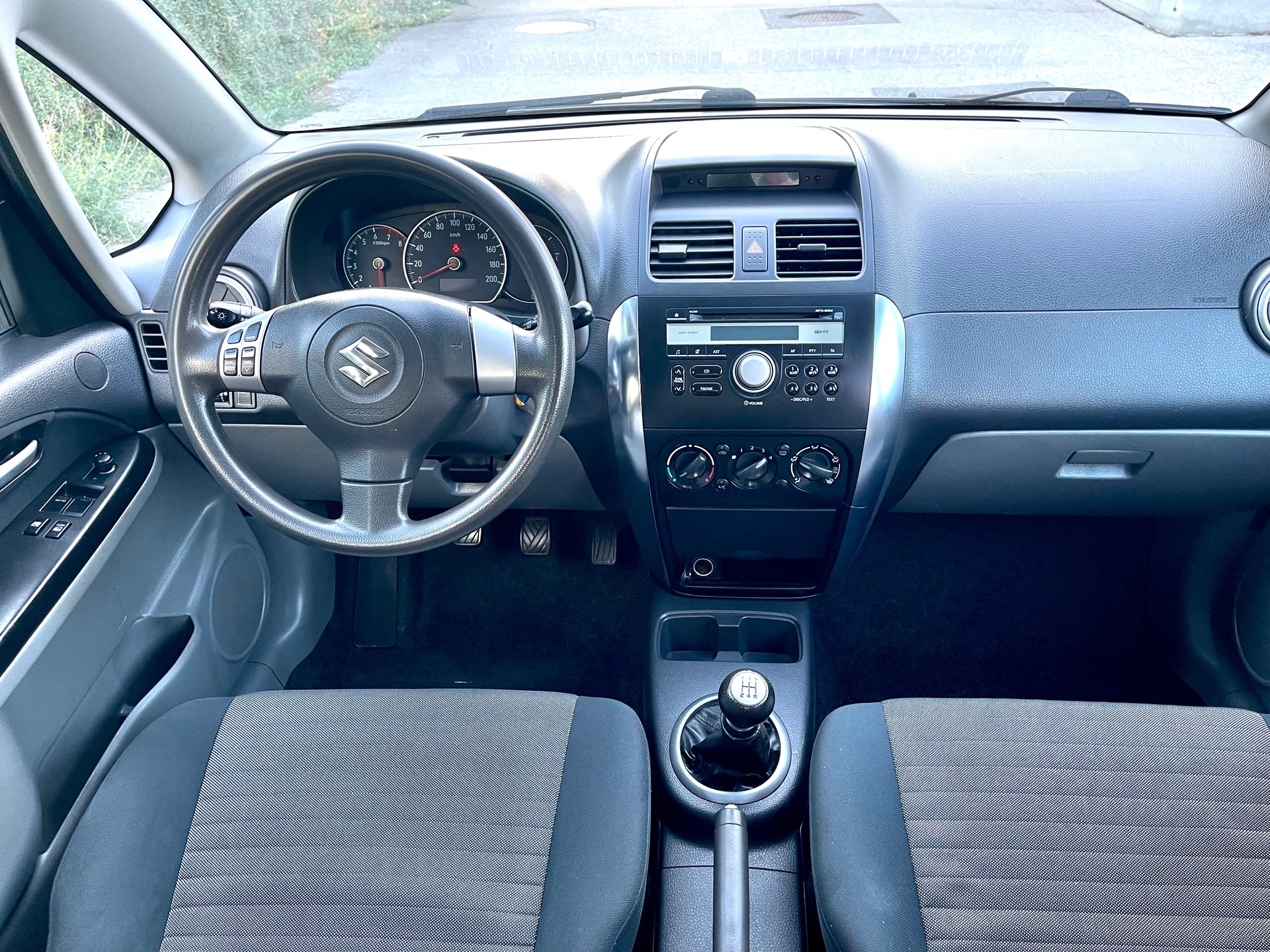 SUZUKI SX4 1.6 16V GL 4WD-showroom-element-1