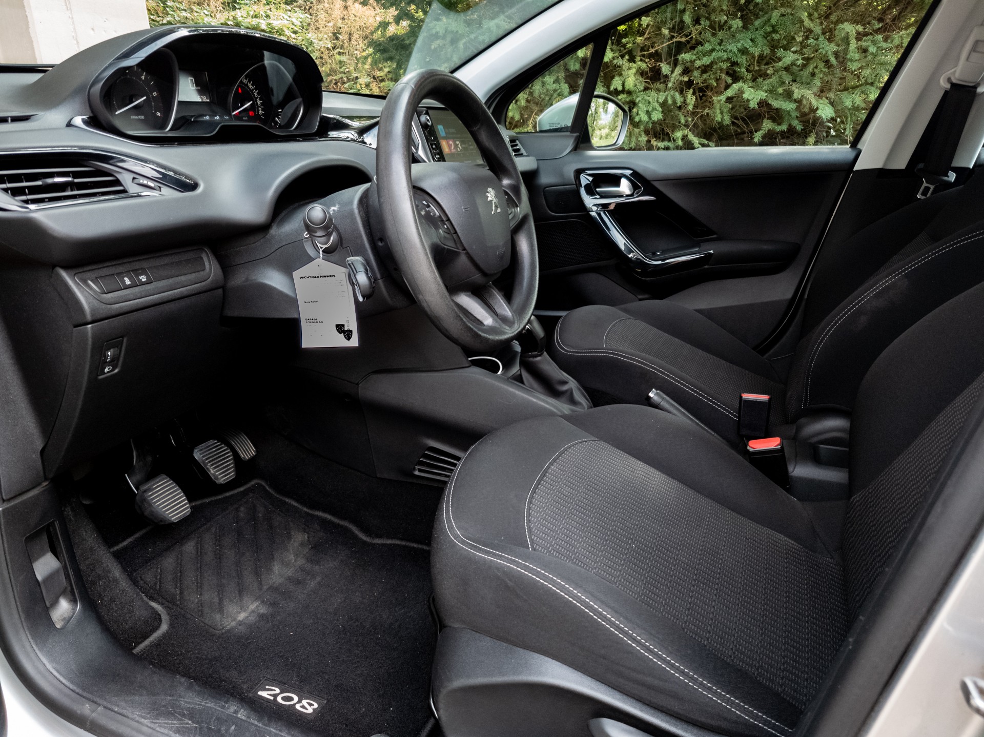 PEUGEOT 1.6 BlueHDI Active-image-5