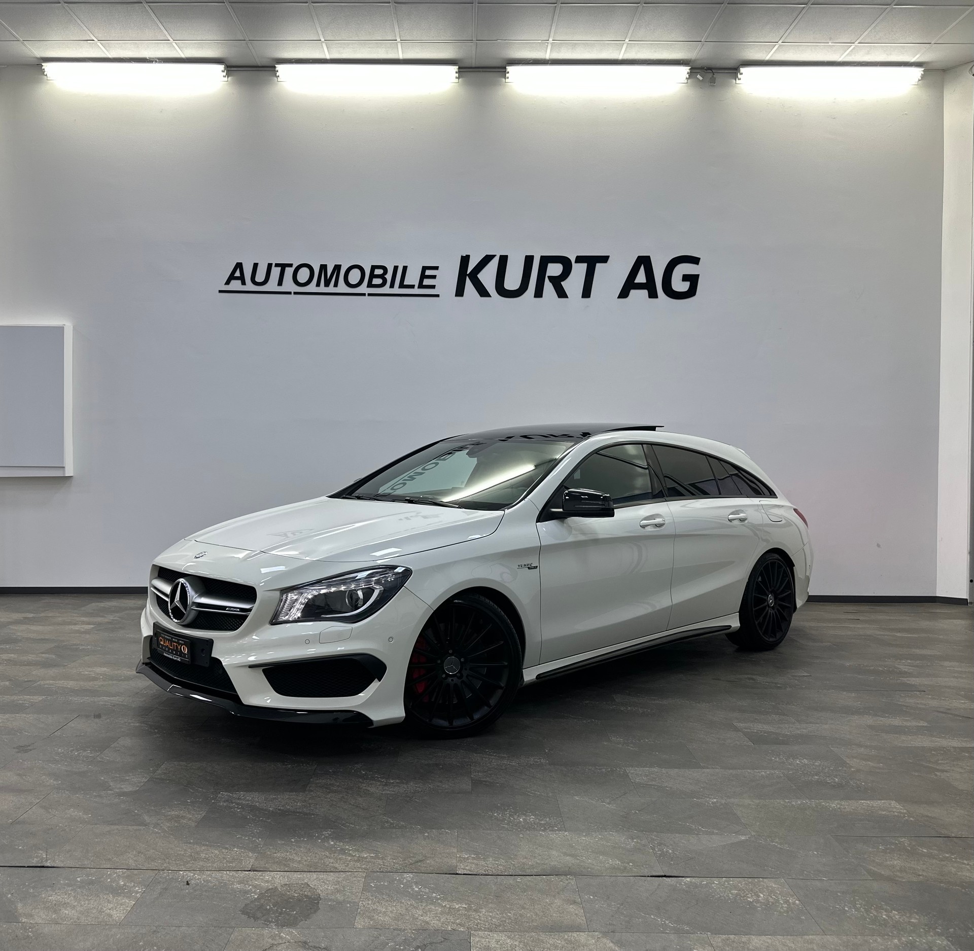 MERCEDES-BENZ CLA Shooting Brake 45 AMG 4Matic Speedshift