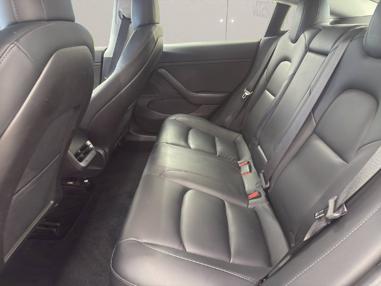 TESLA Model 3 Long Range D-image-7
