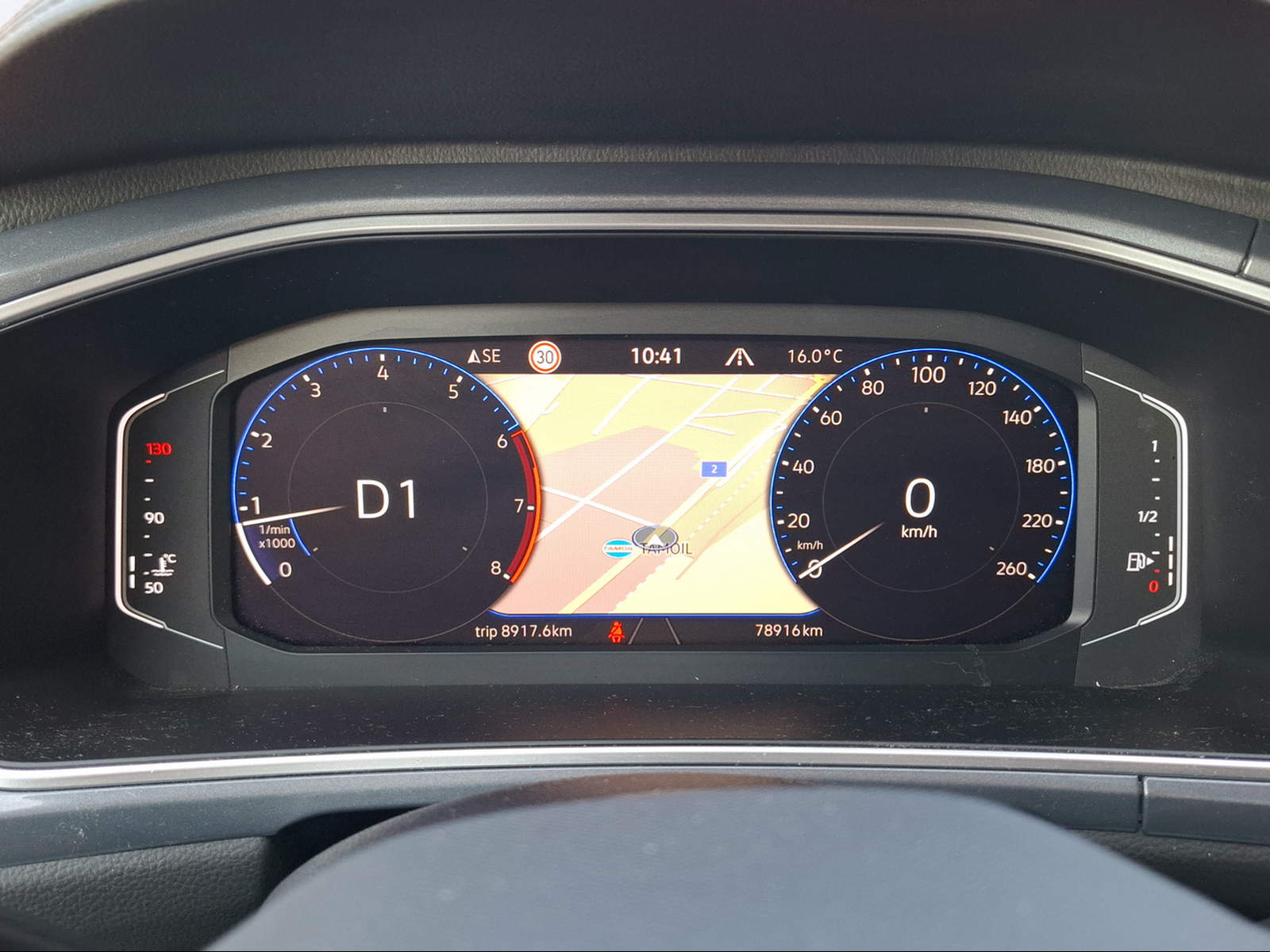 VW T-Roc 2.0 TSI Style DSG 4Motion-image-11