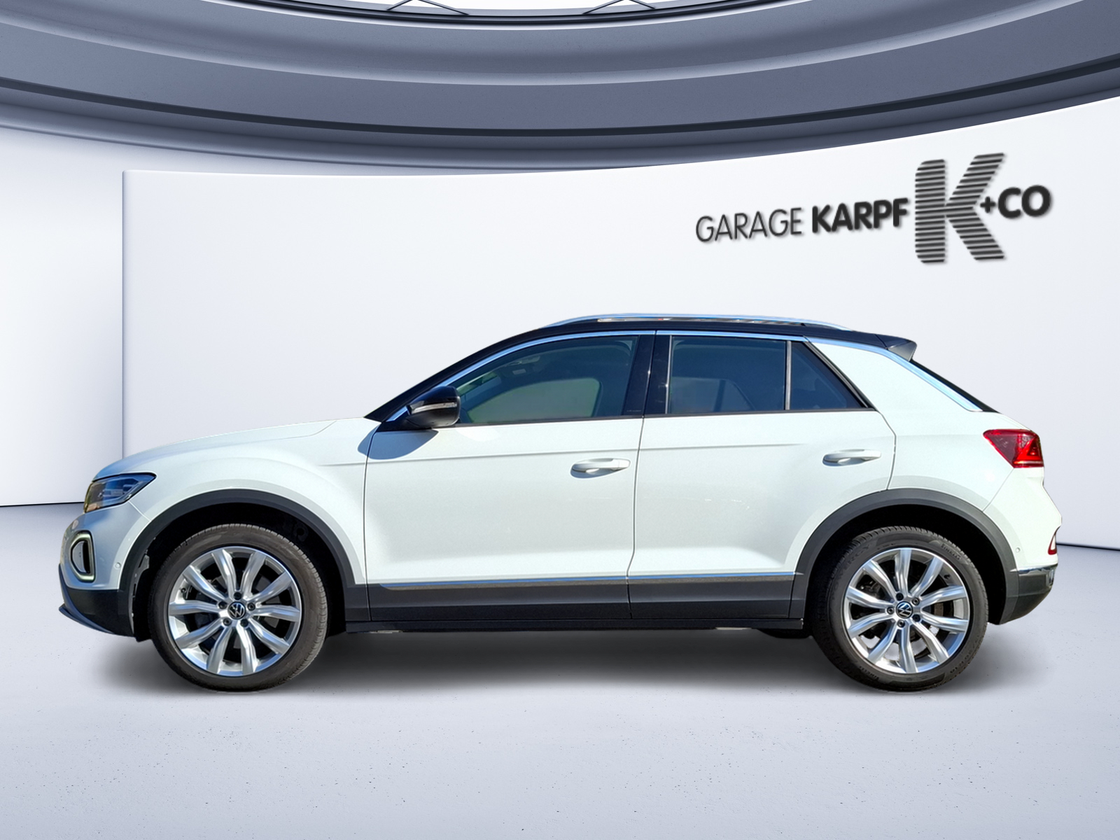 VW T-Roc 2.0 TSI Style DSG 4Motion-image-1