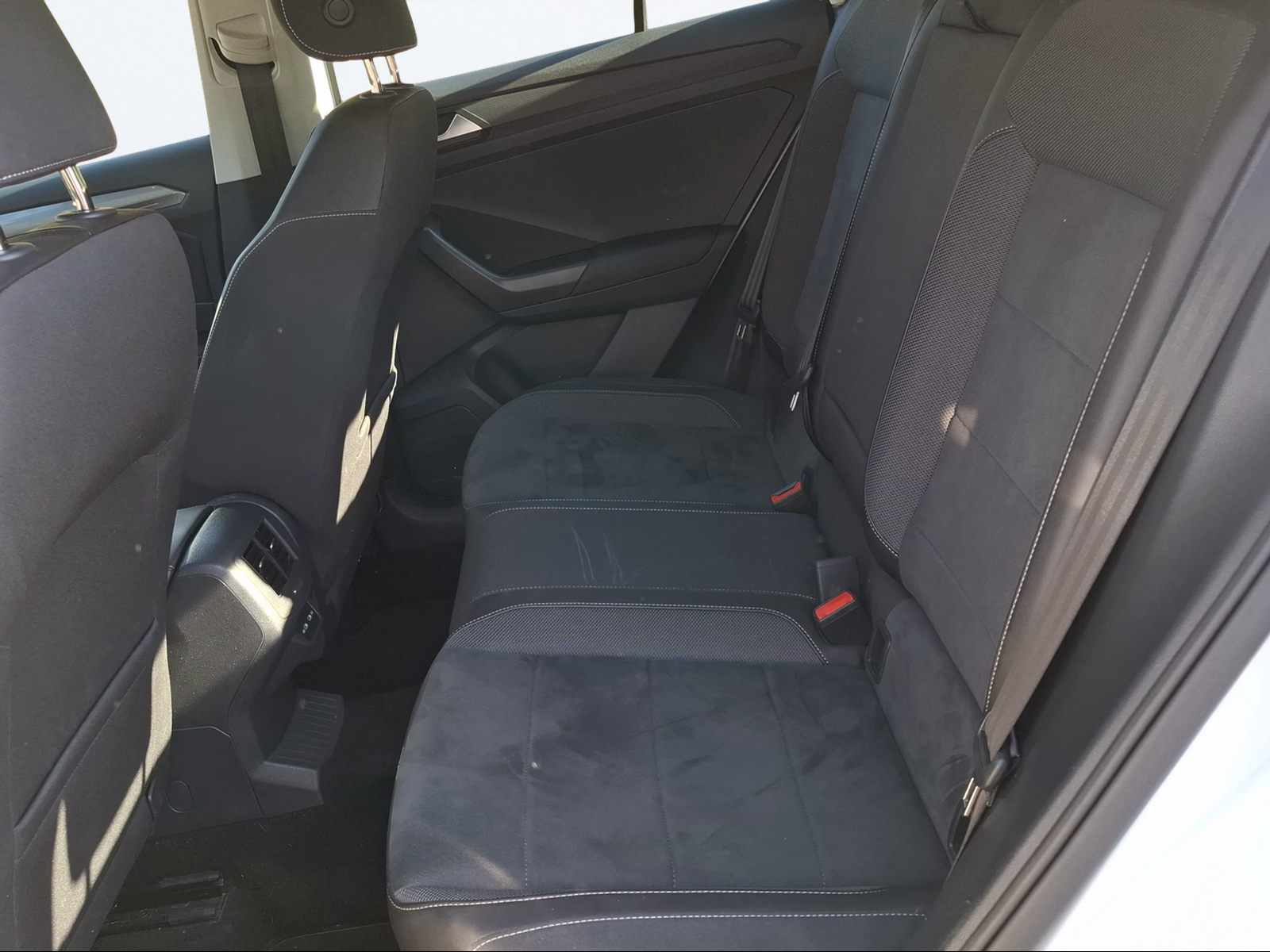 VW T-Roc 2.0 TSI Style DSG 4Motion-image-13