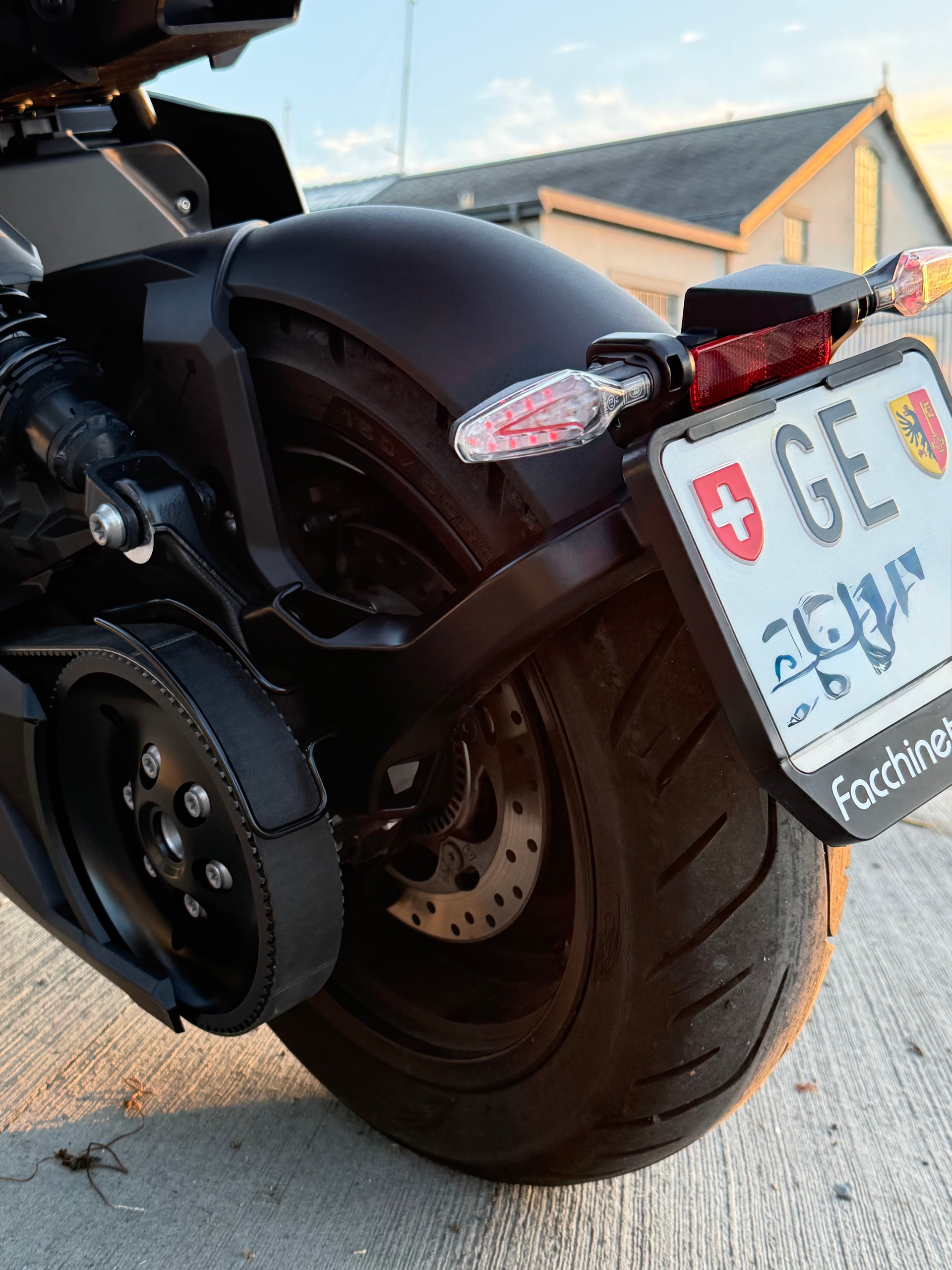 BMW CE 04-image-7
