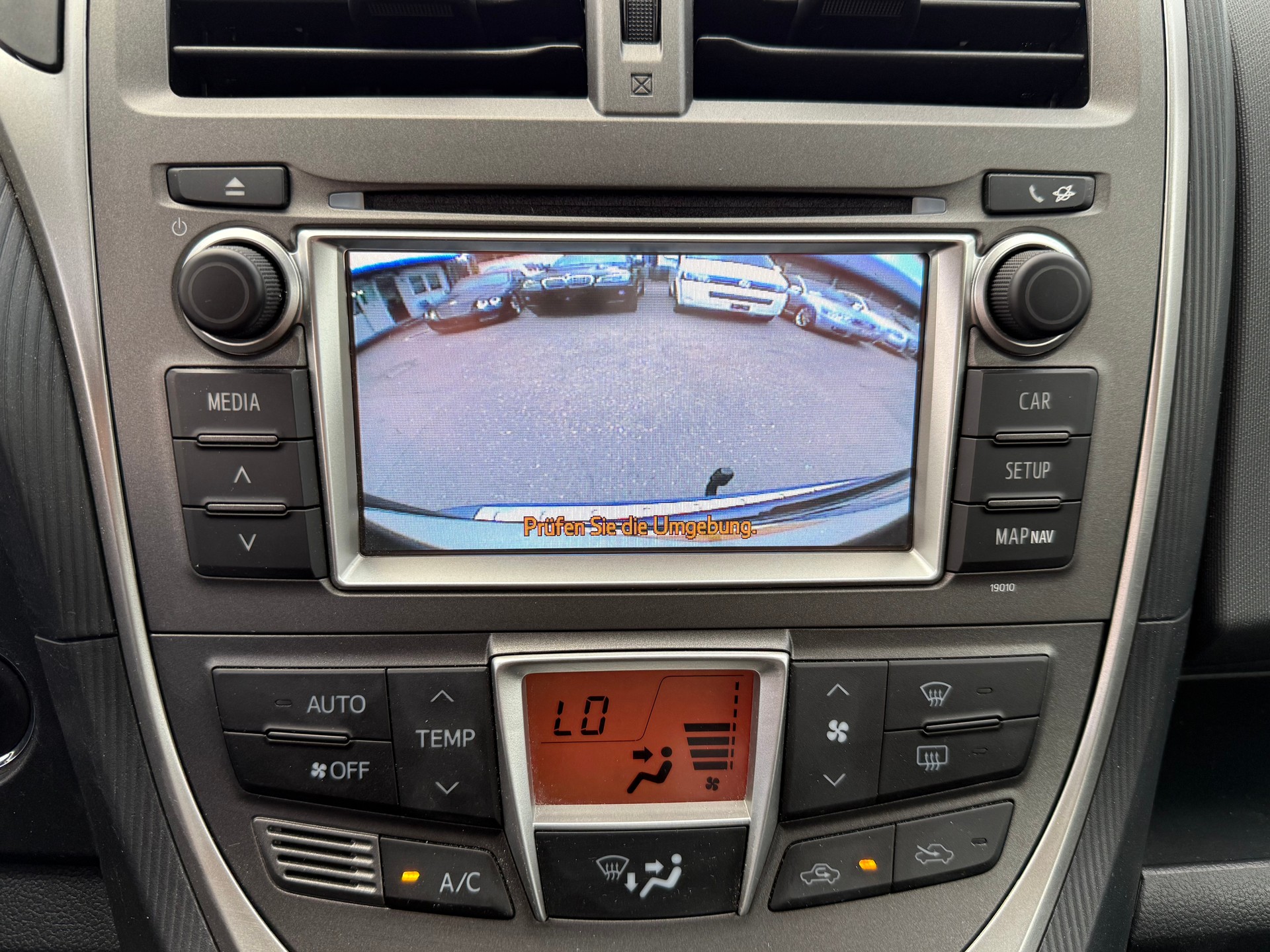 TOYOTA Verso-S 1.33 Linea Sol Multidrive S / Frisch ab MFK / 1.Hand / Rückfahrkamera / Keyless Go / AHK / Dachträger-image-8