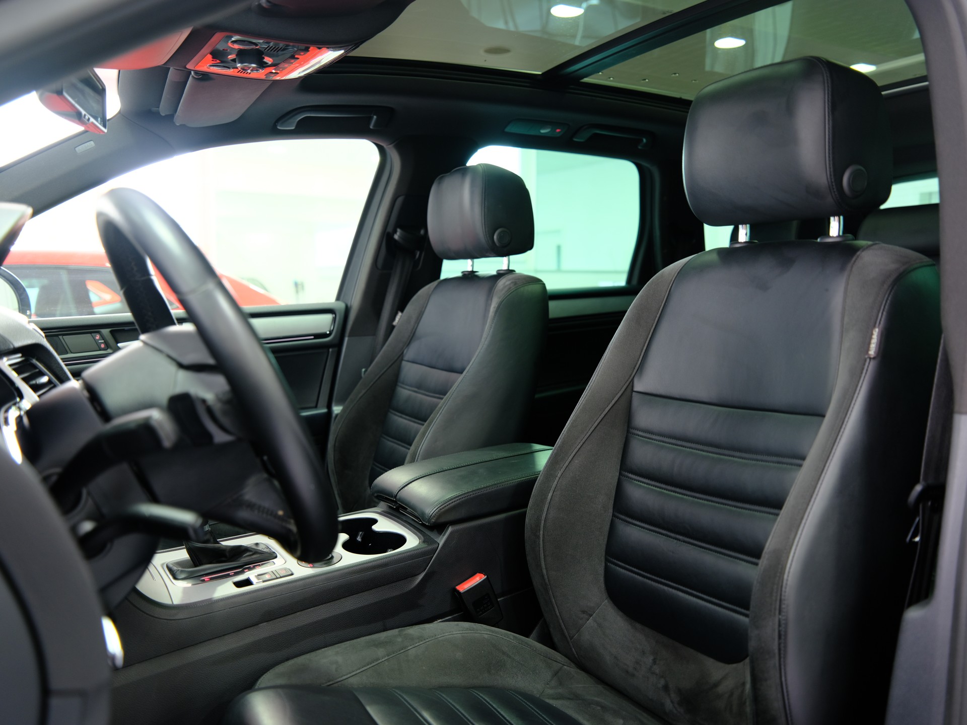 VW Touareg 3.0 TDI *Rückfahrkamera* *Schiebedach*-image-16