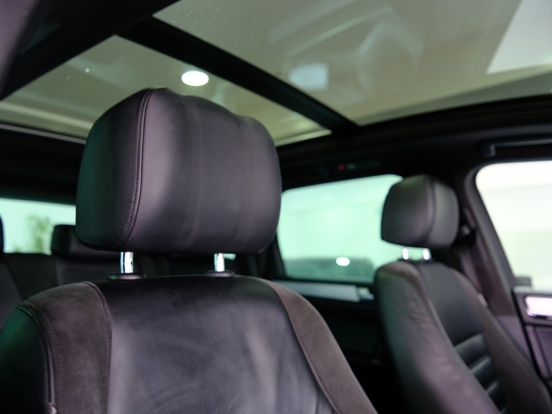 VW Touareg 3.0 TDI *Rückfahrkamera* *Schiebedach*-image-19