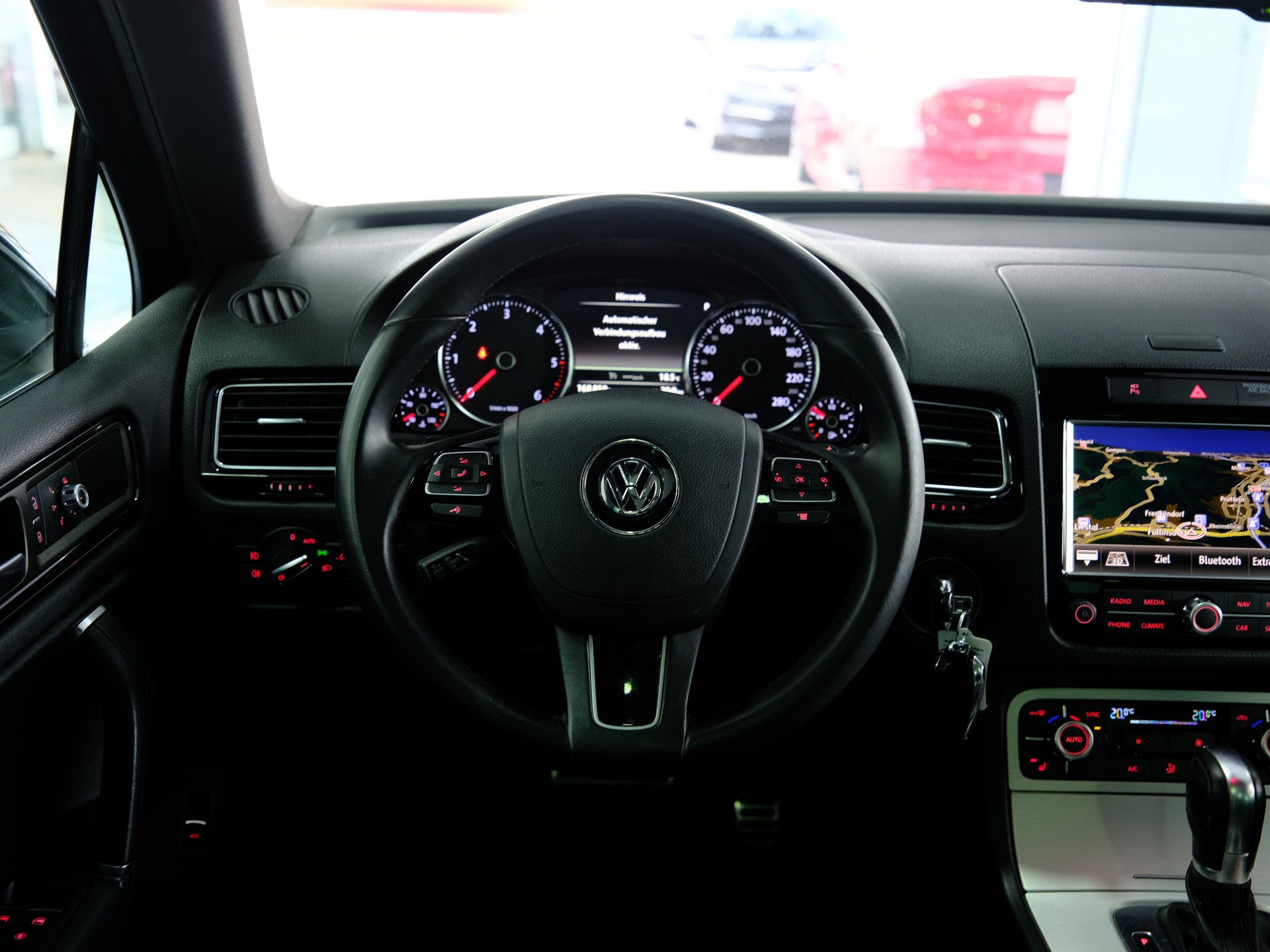 VW Touareg 3.0 TDI *Rückfahrkamera* *Schiebedach*-image-23