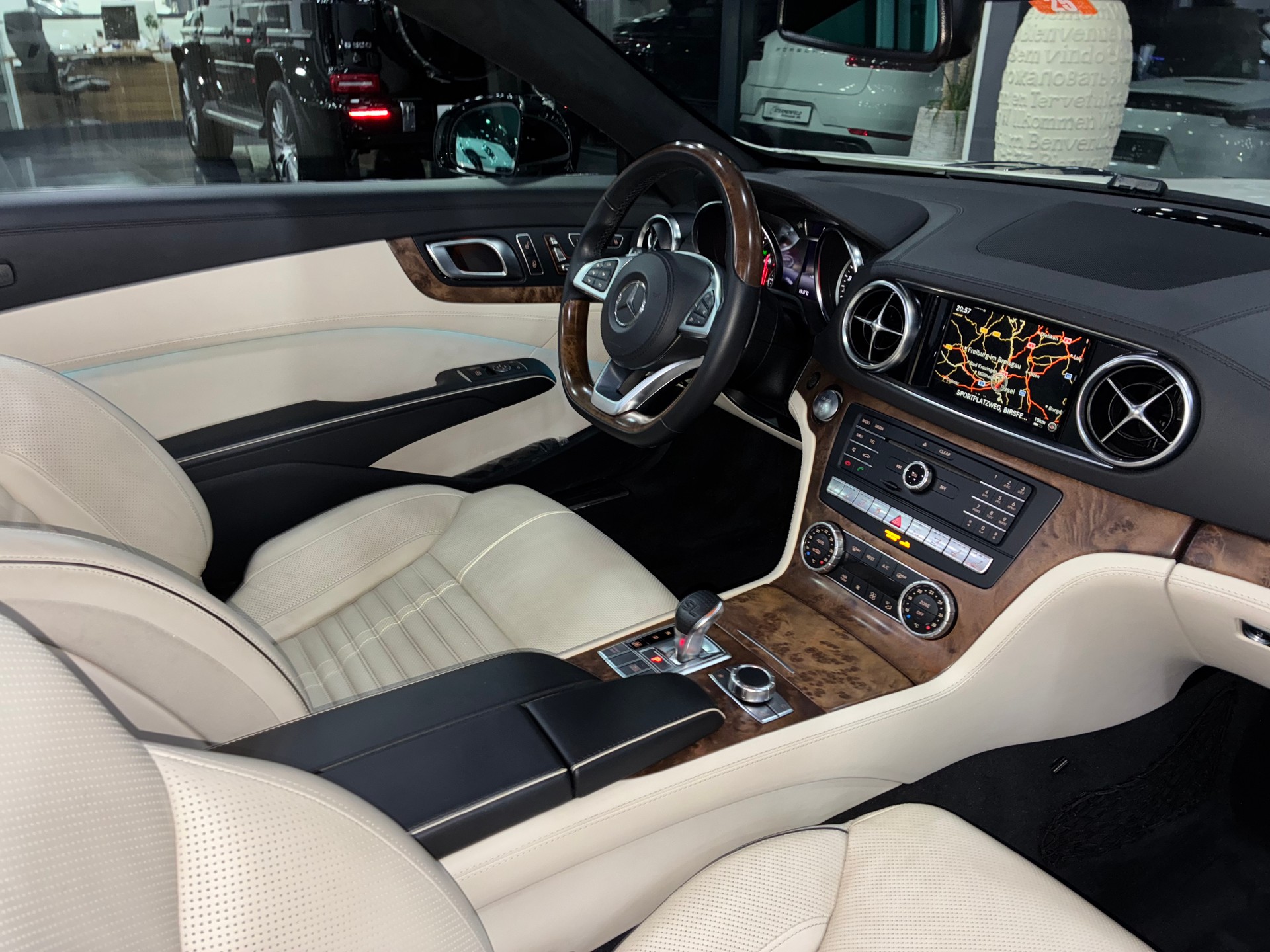 MERCEDES-BENZ SL 400 9G-Tronic-image-11