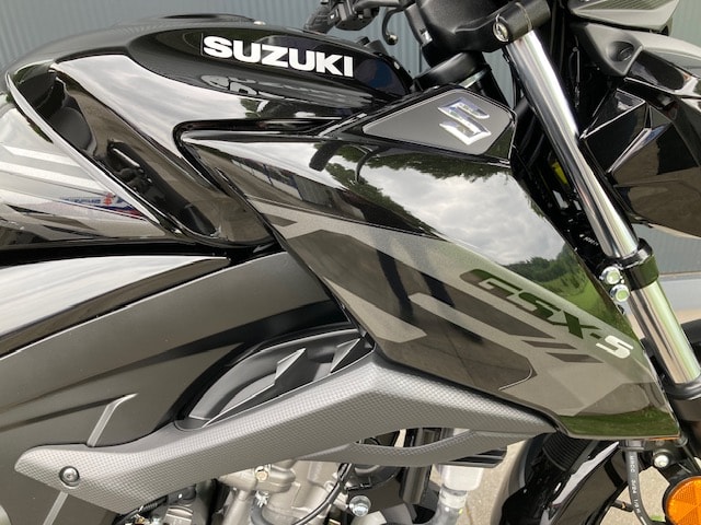 SUZUKI GSX-S 125-image-2