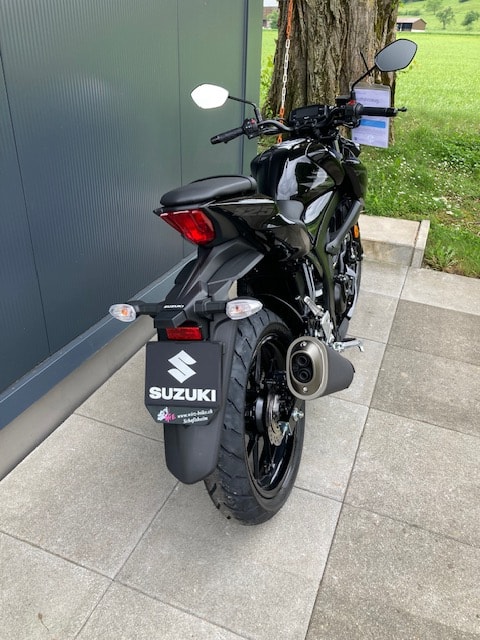 SUZUKI GSX-S 125-image-1
