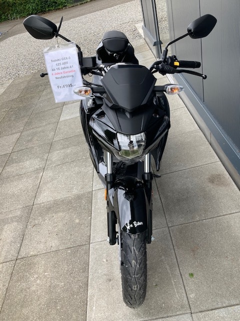 SUZUKI GSX-S 125-image-3