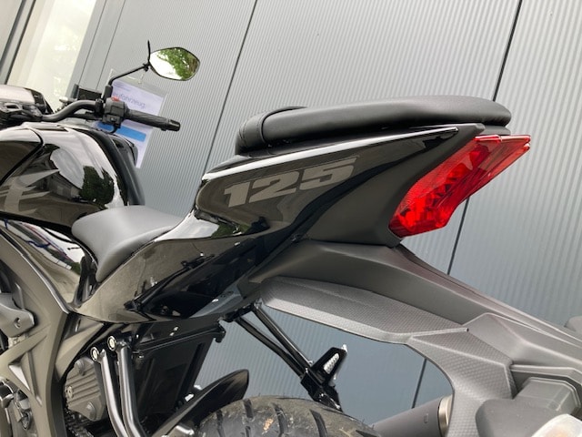 SUZUKI GSX-S 125-image-5