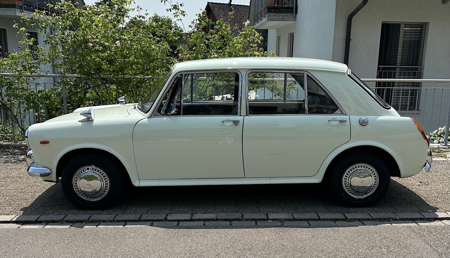 AUSTIN 1300-image-2