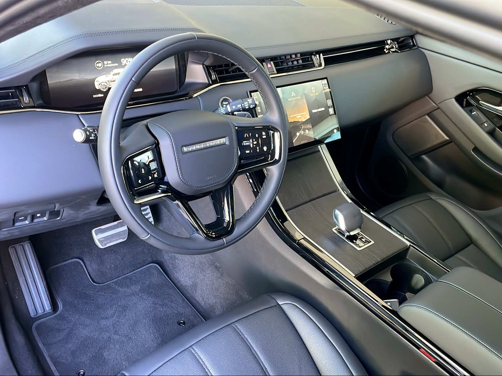 LAND ROVER Range Rover Evoque 1.5 T 270e Autobiography-image-4