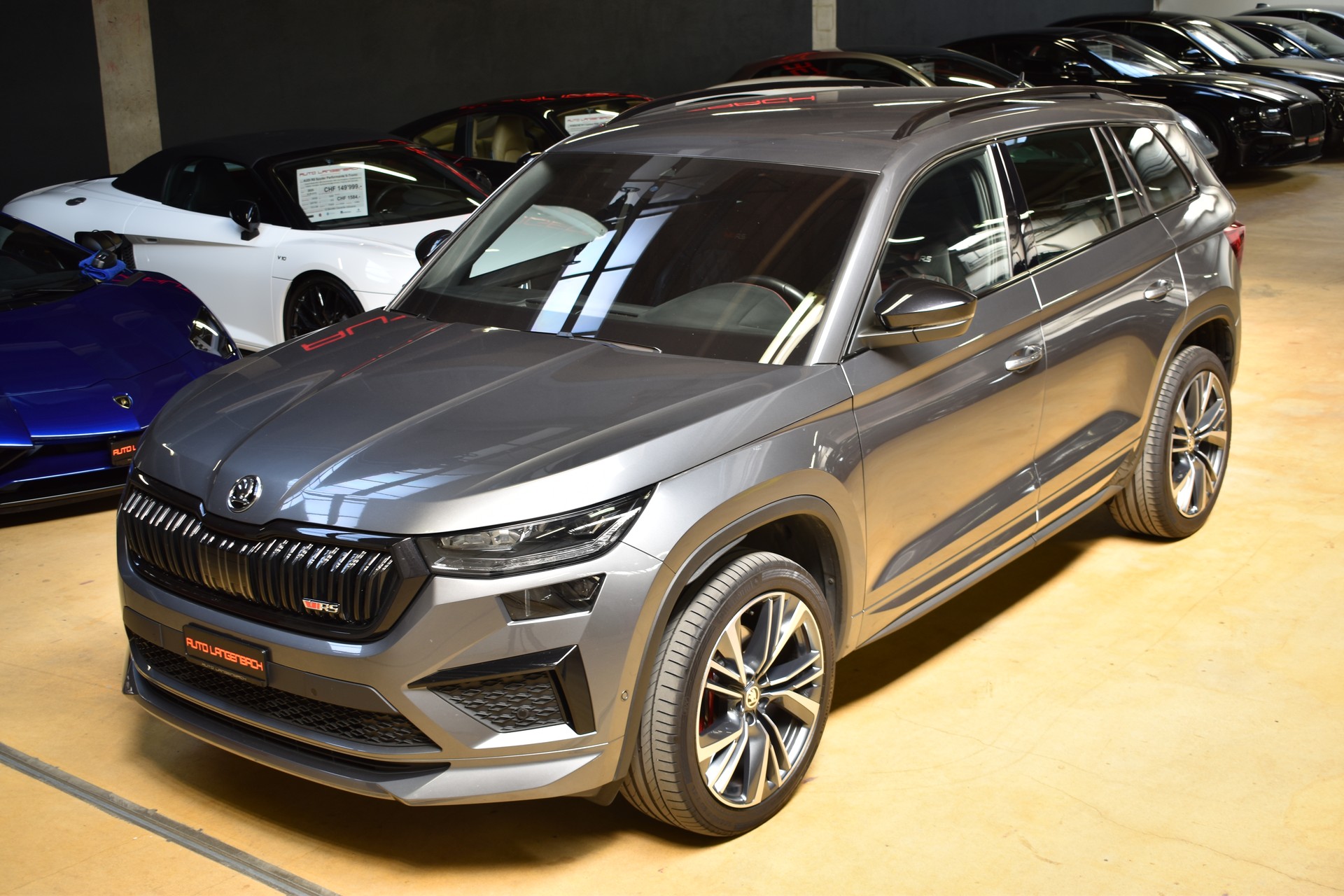 SKODA Kodiaq 2.0 TSI 4x4 RS - DSG - Model 2023-showroom-element-1