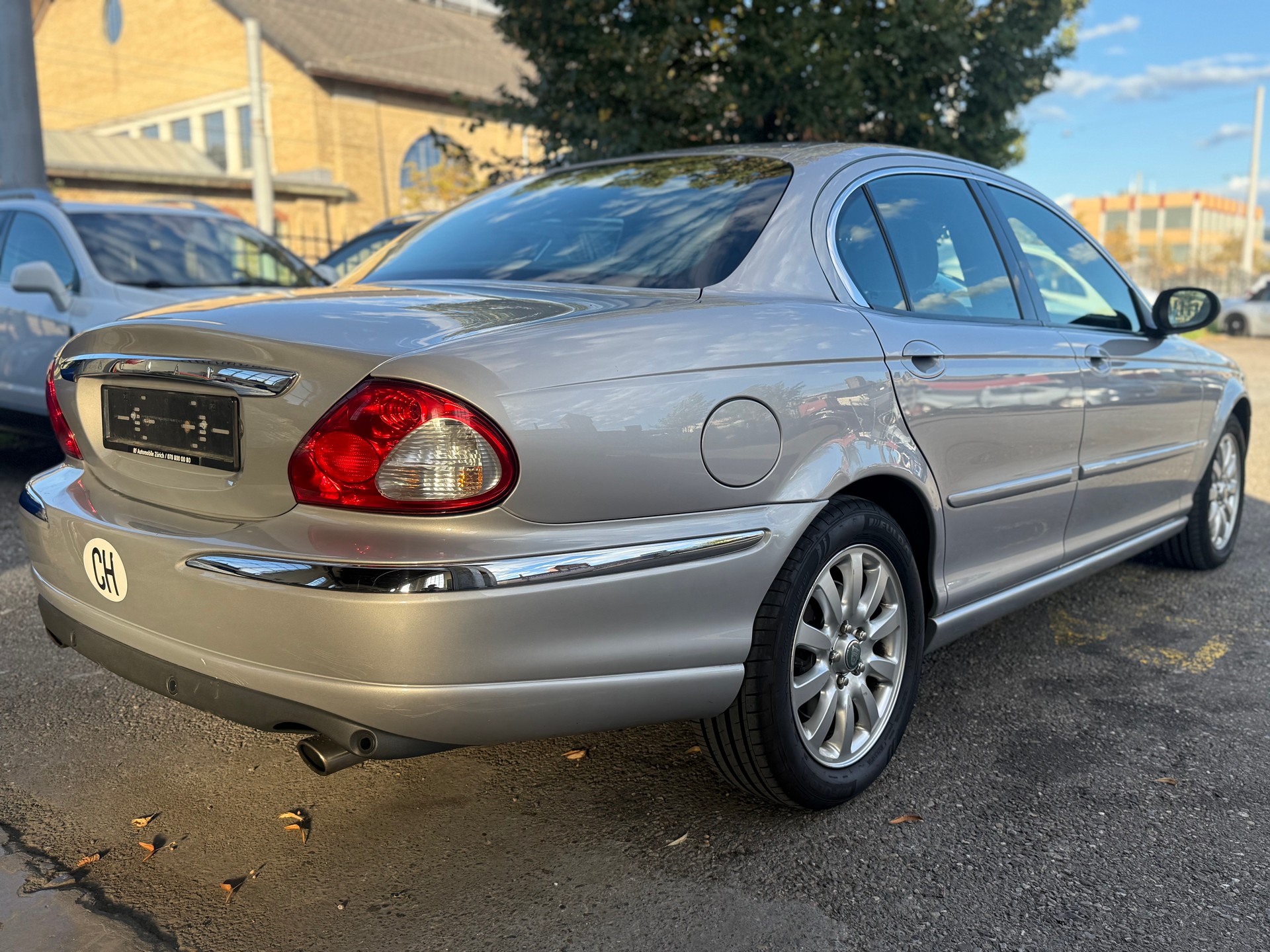 JAGUAR X-Type 2.5 V6 Traction4 Executive-image-5