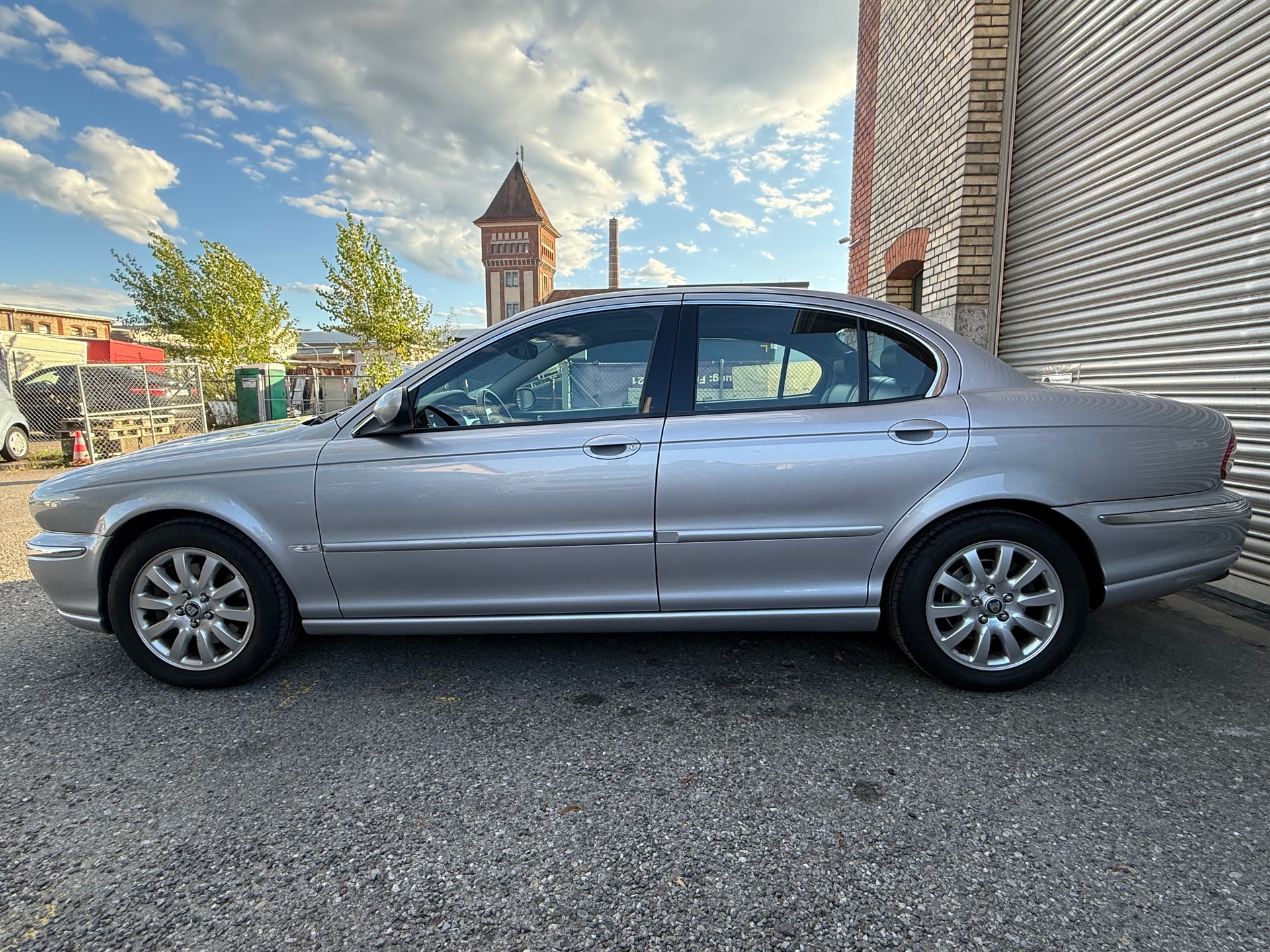 JAGUAR X-Type 2.5 V6 Traction4 Executive-image-4