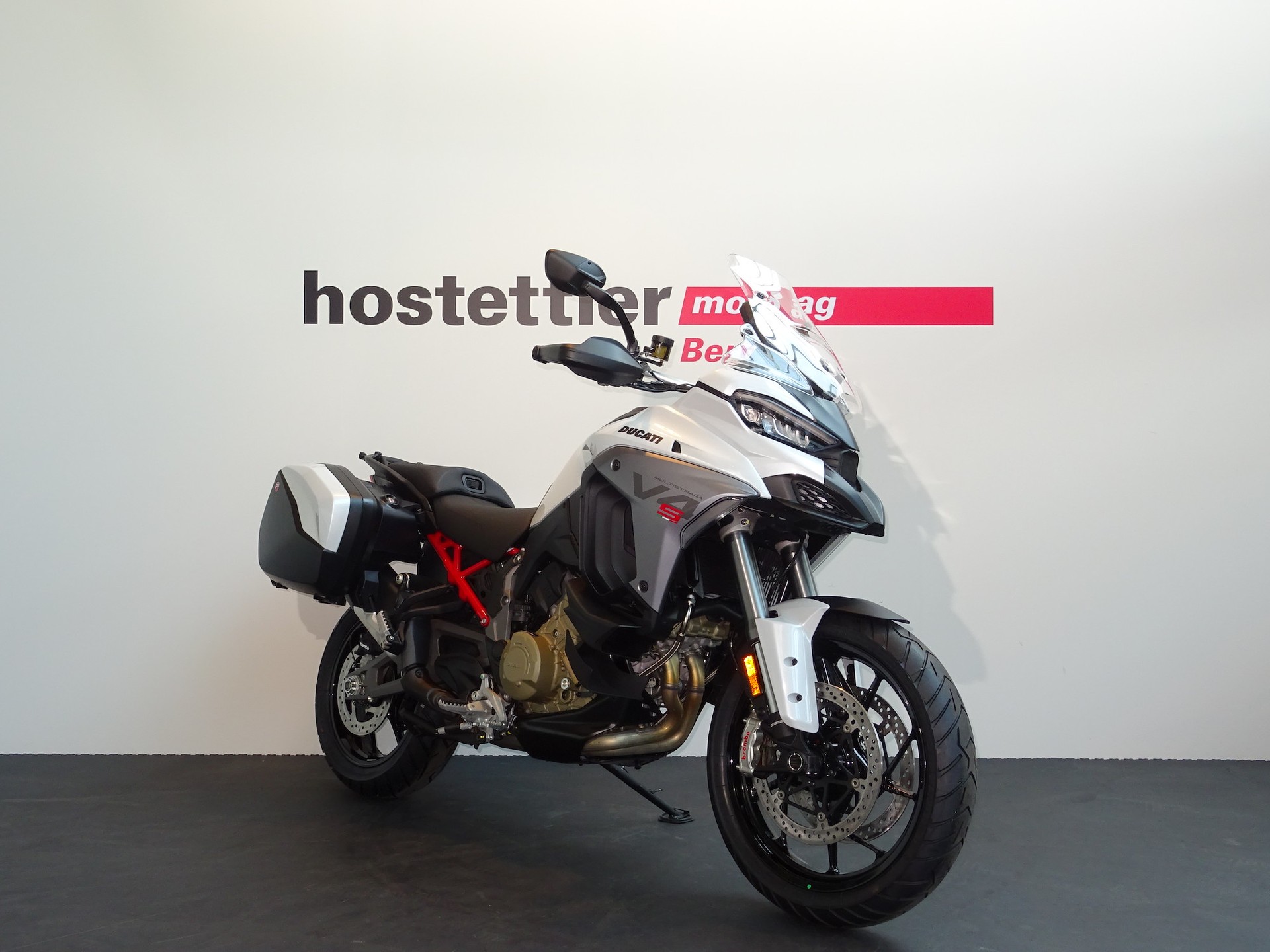 DUCATI Multistrada V4 S Travel & Radar-image-0