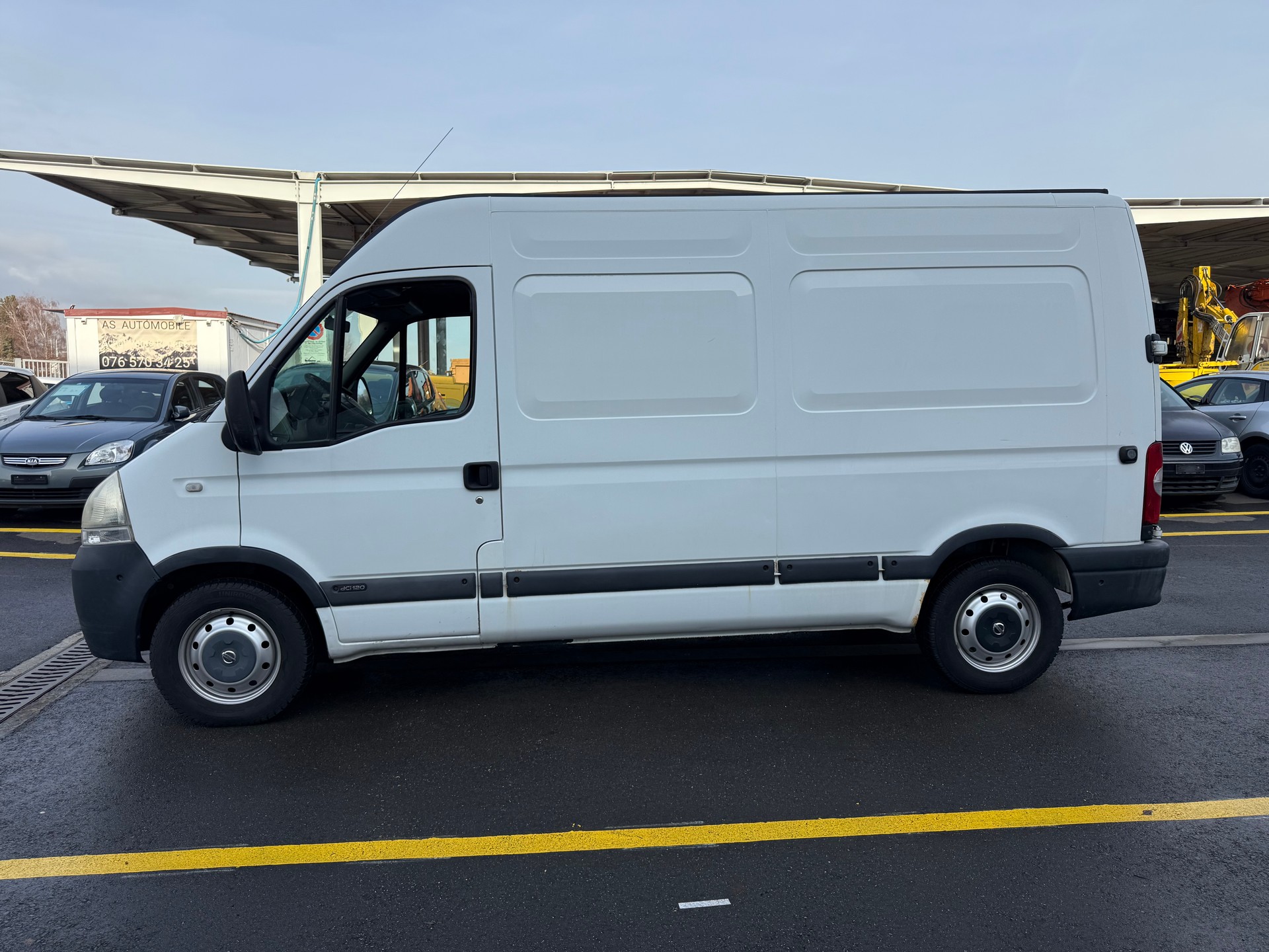 NISSAN Interstar 35 2.5dCi 120 Comfort