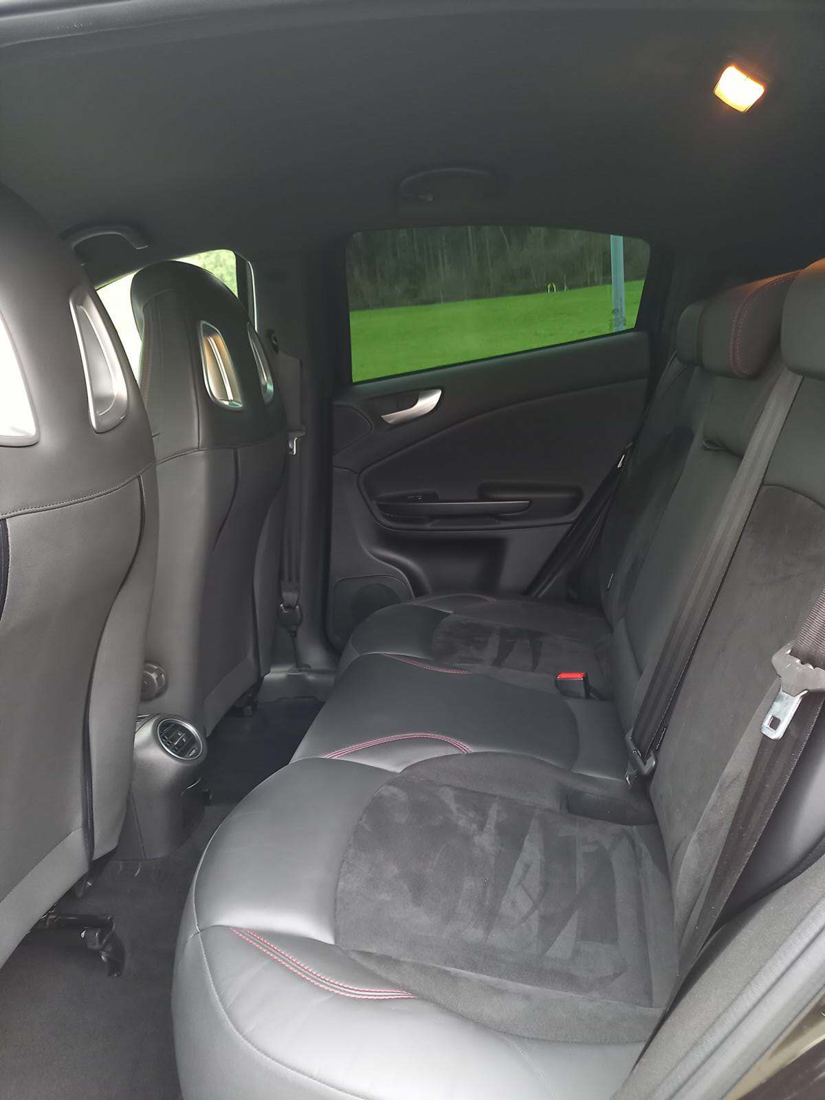 ALFA ROMEO Giulietta 1750 TBi Veloce TCT-image-12