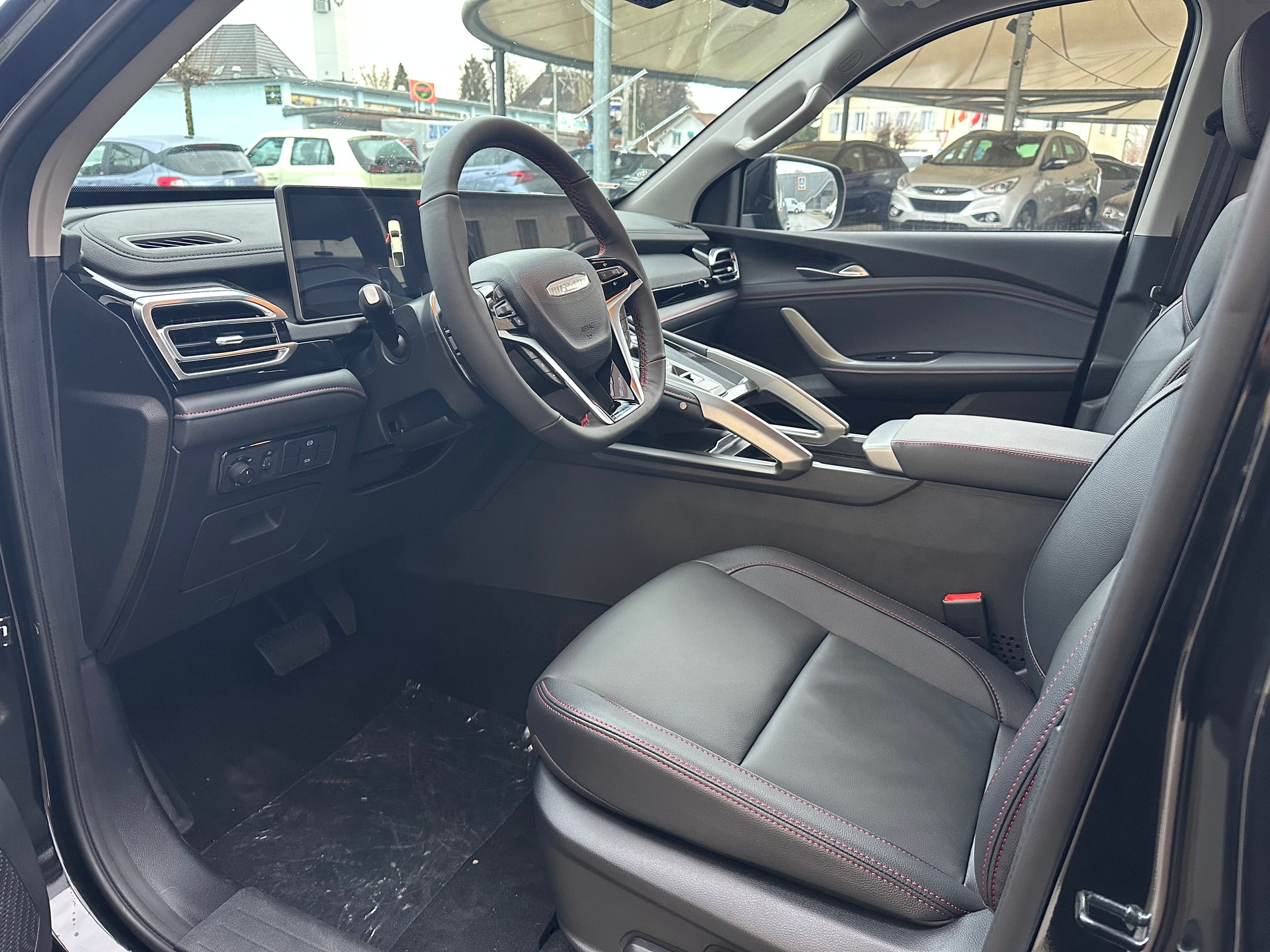 MAXUS T60 Max 2.0TDI 4x4 Automat-image-12