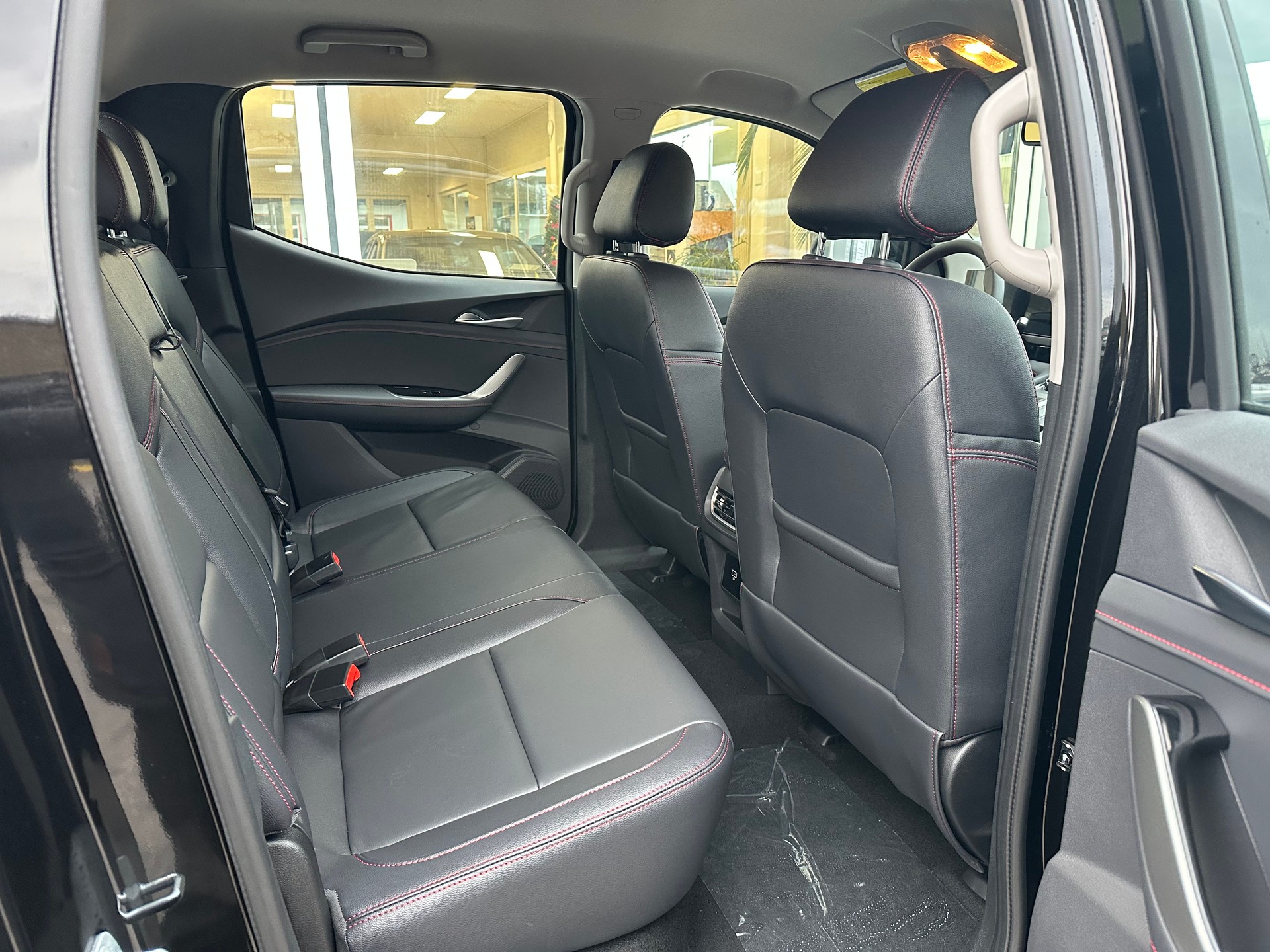 MAXUS T60 Max 2.0TDI 4x4 Automat-image-8
