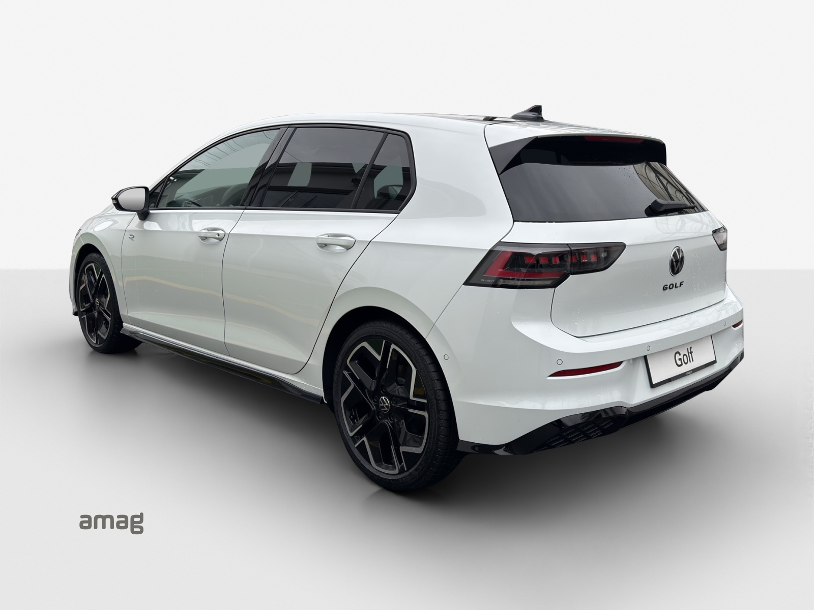 VW Golf 1.5 e TSI mHEV R-Line DSG-showroom-element-2