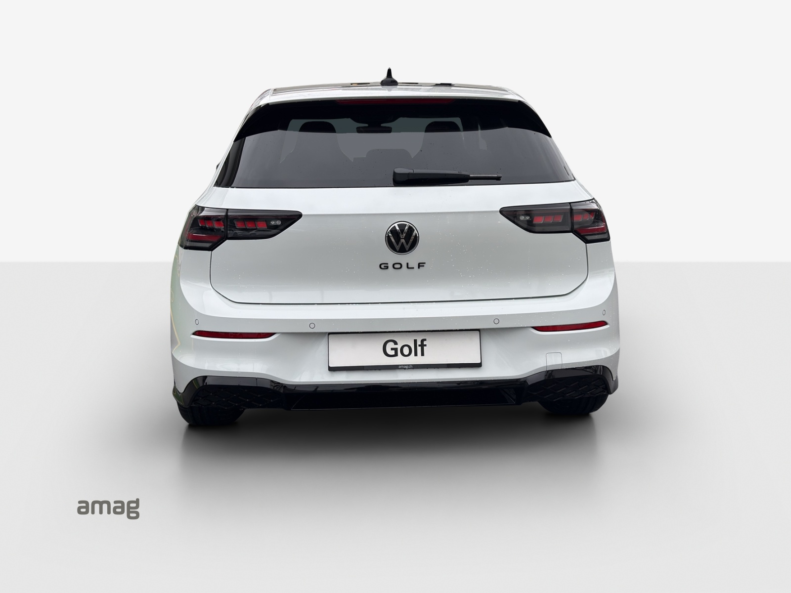 VW Golf 1.5 e TSI mHEV R-Line DSG-showroom-element-3