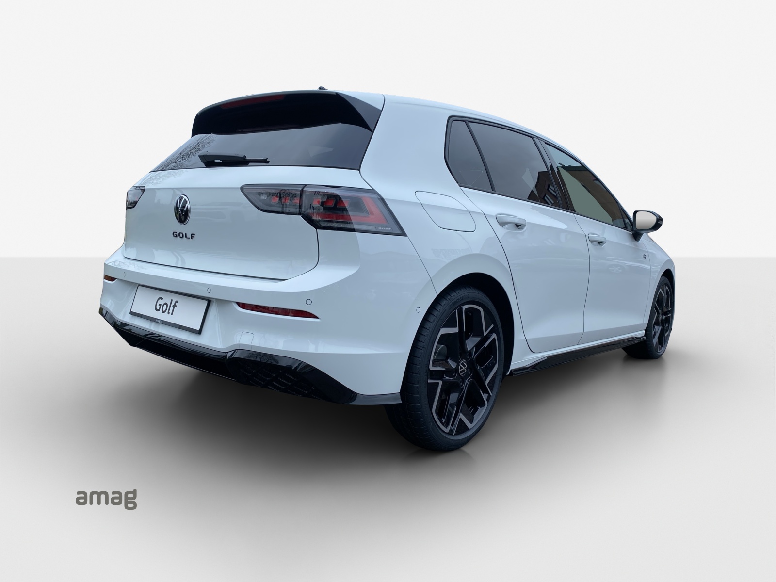 VW Golf 1.5 e TSI mHEV R-Line DSG-image-5