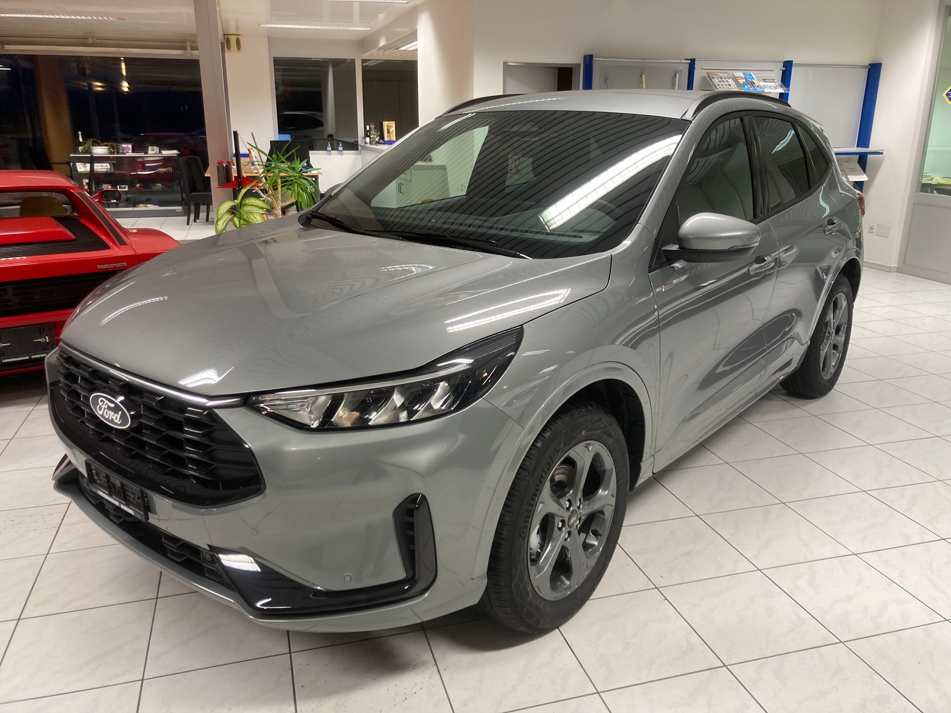FORD Kuga 2.5 FHEV ST-Line 4WD