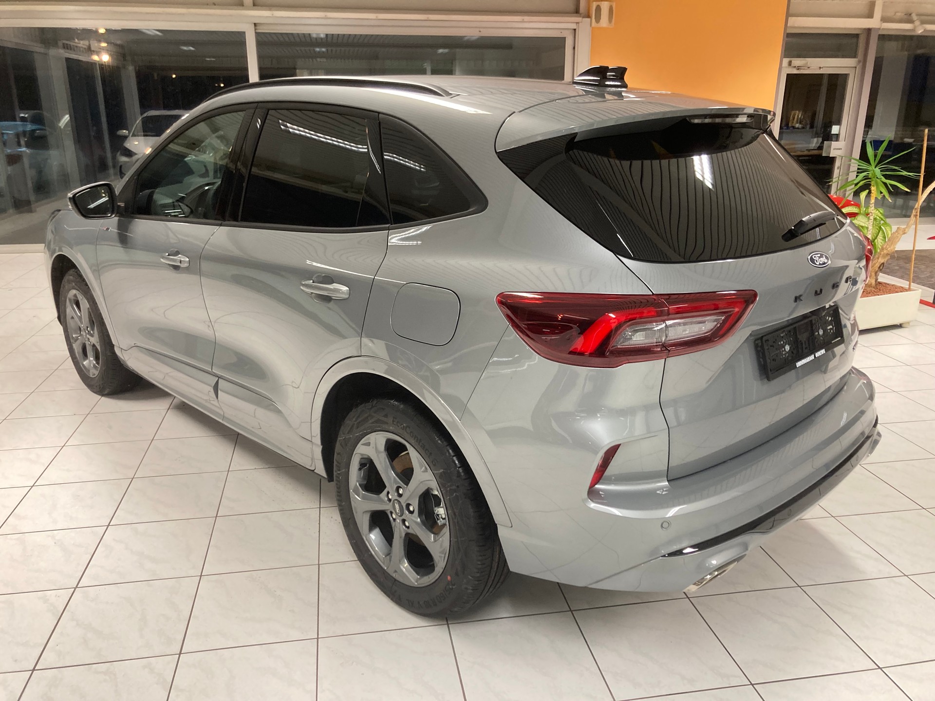 FORD Kuga 2.5 FHEV ST-Line 4WD-image-5
