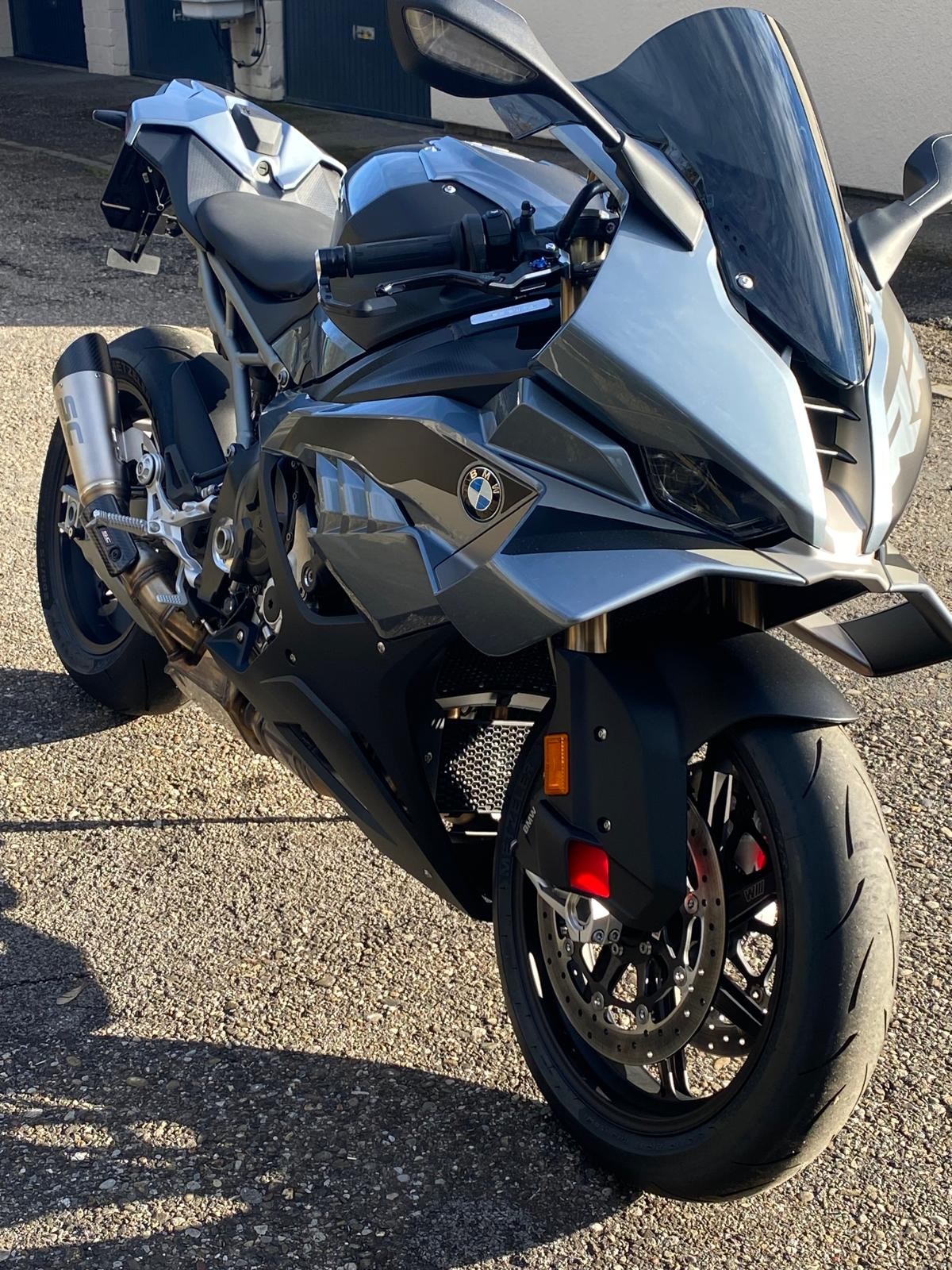 BMW S 1000 RR-image-1