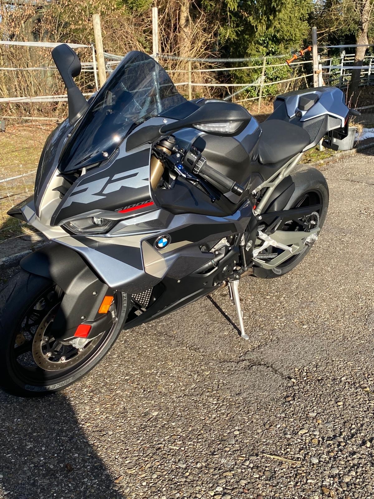 BMW S 1000 RR-image-0