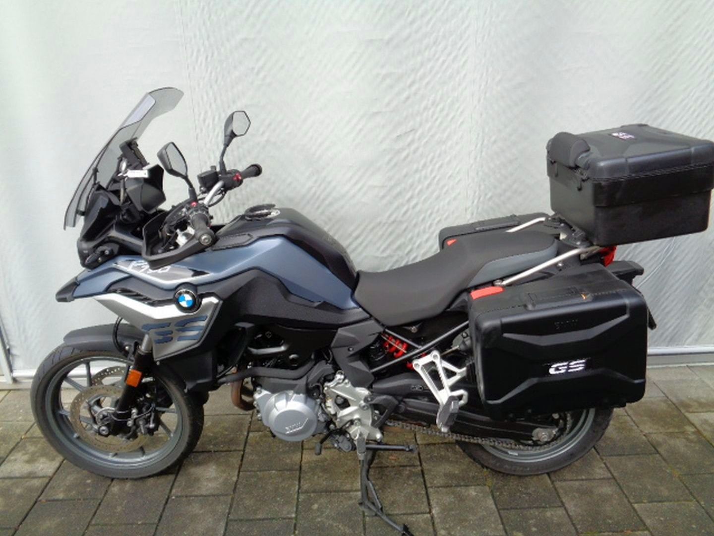 BMW F 750 GS-image-2