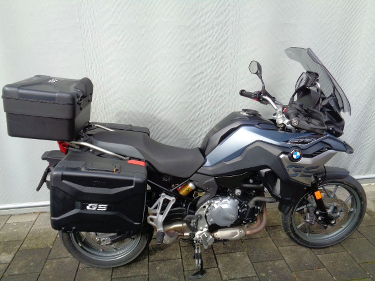 BMW F 750 GS-image-1