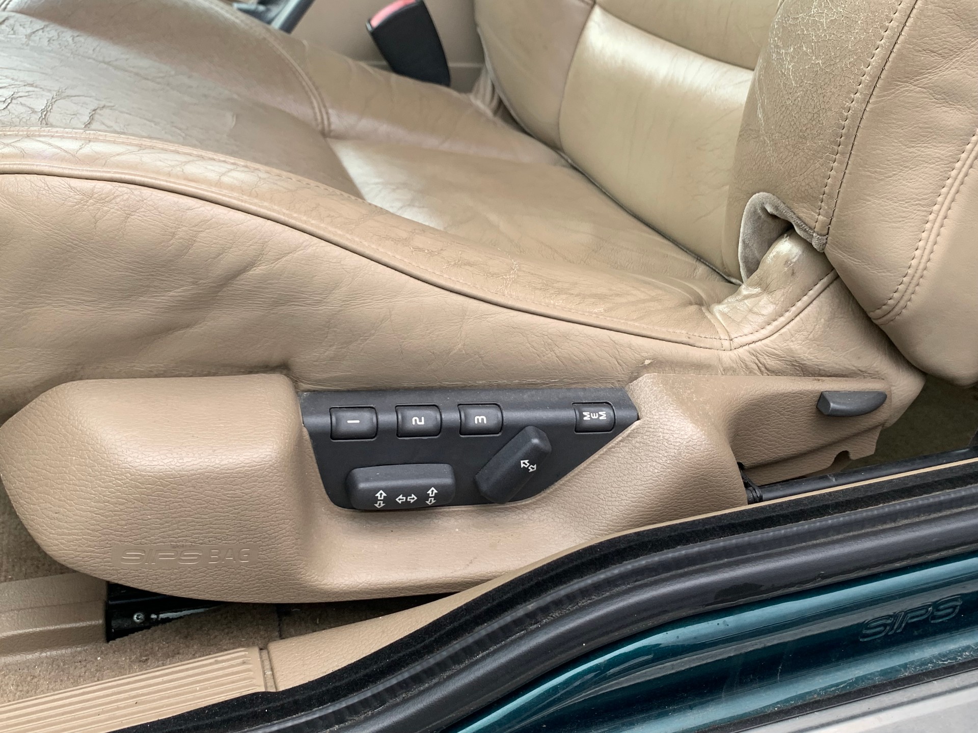 VOLVO C70 2.4T-image-7
