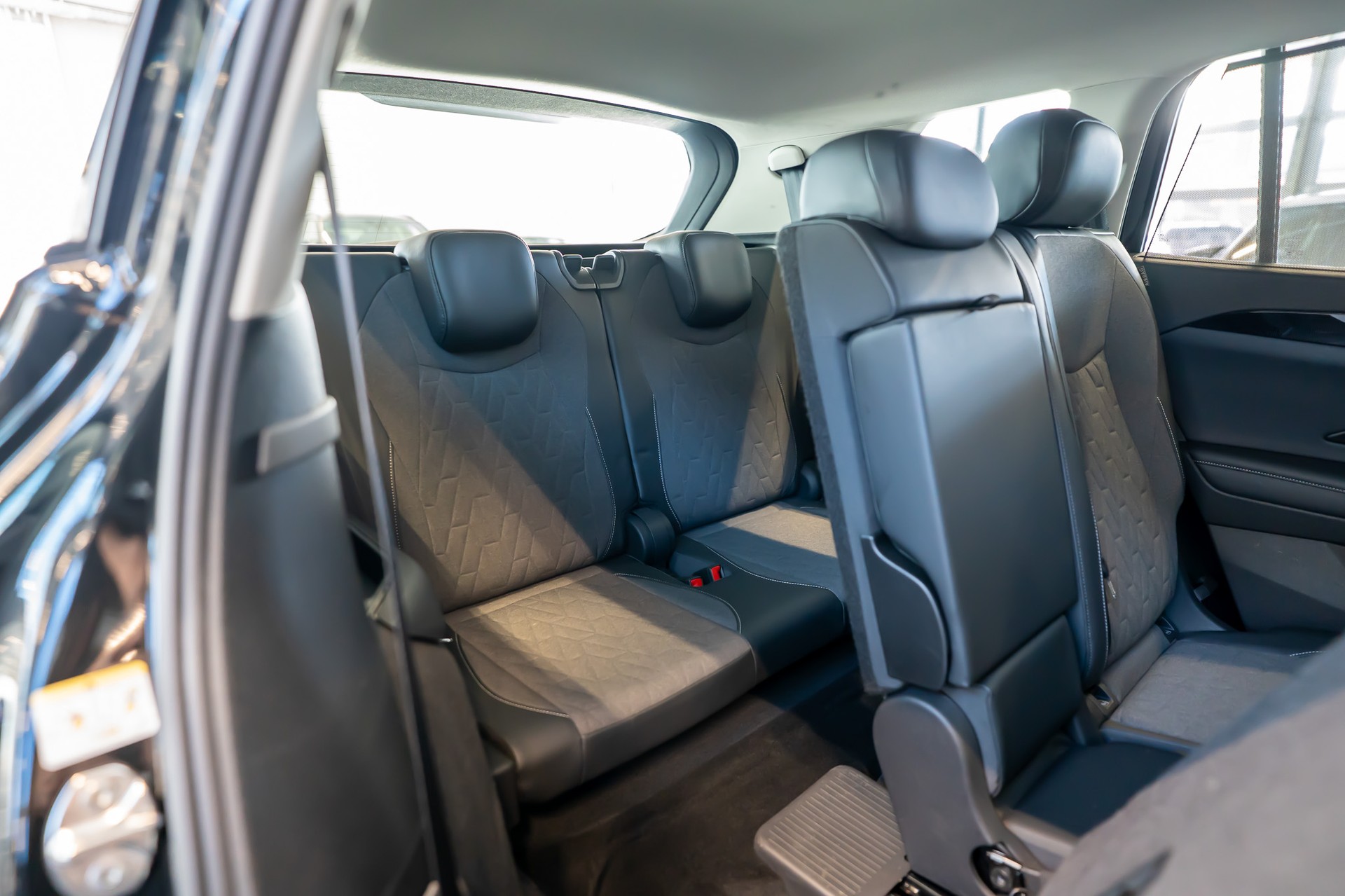 VW Tayron 2.0 TDI SCR Life DSG 7Plätzer / 360°Kamera / Digital Cockpit-image-15