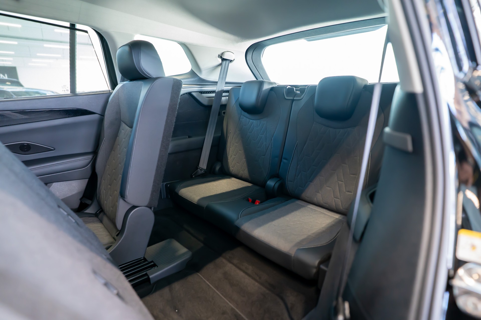 VW Tayron 2.0 TDI SCR Life DSG 7Plätzer / 360°Kamera / Digital Cockpit-image-12